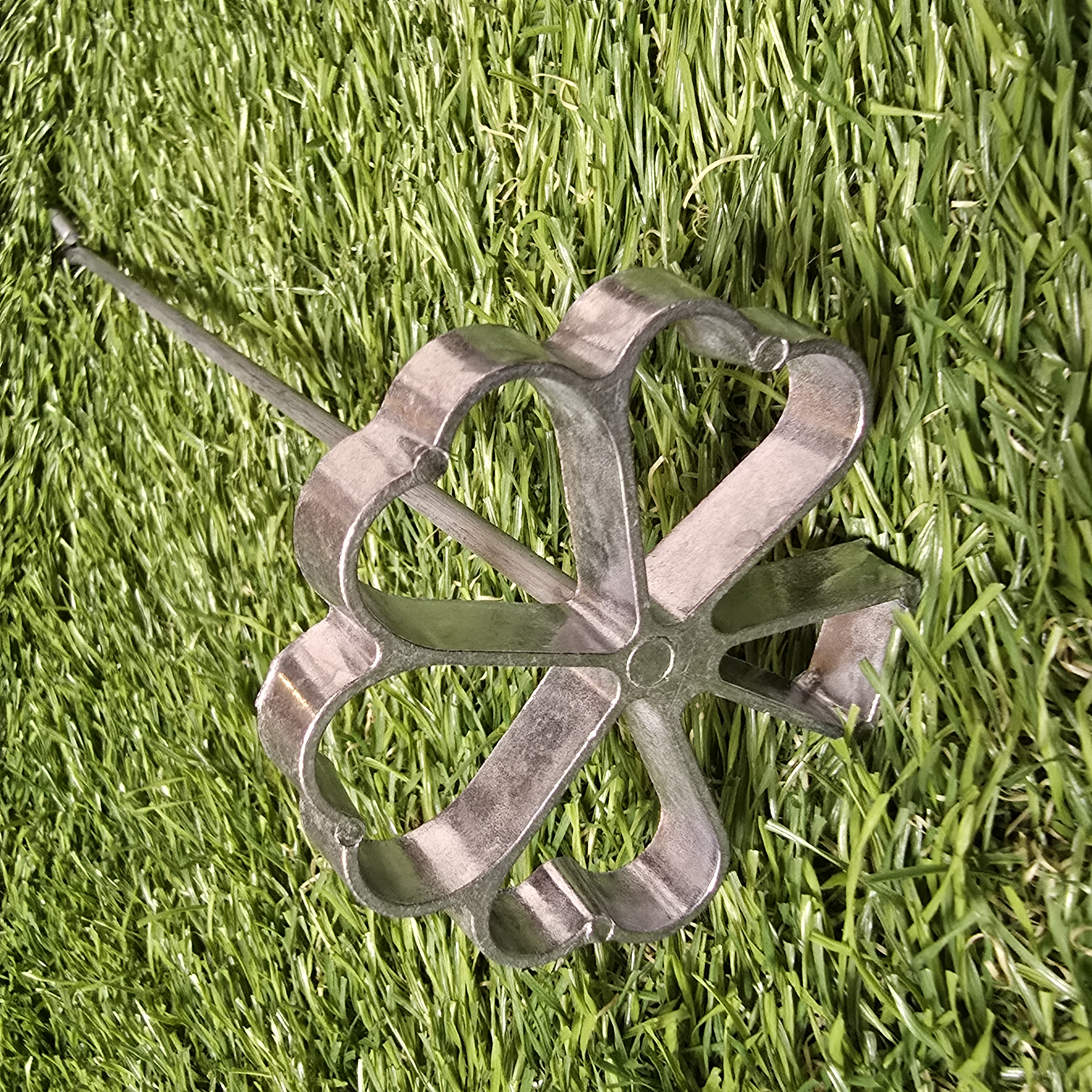 Šiuolaikinė žagarėlių formelė su koteliu