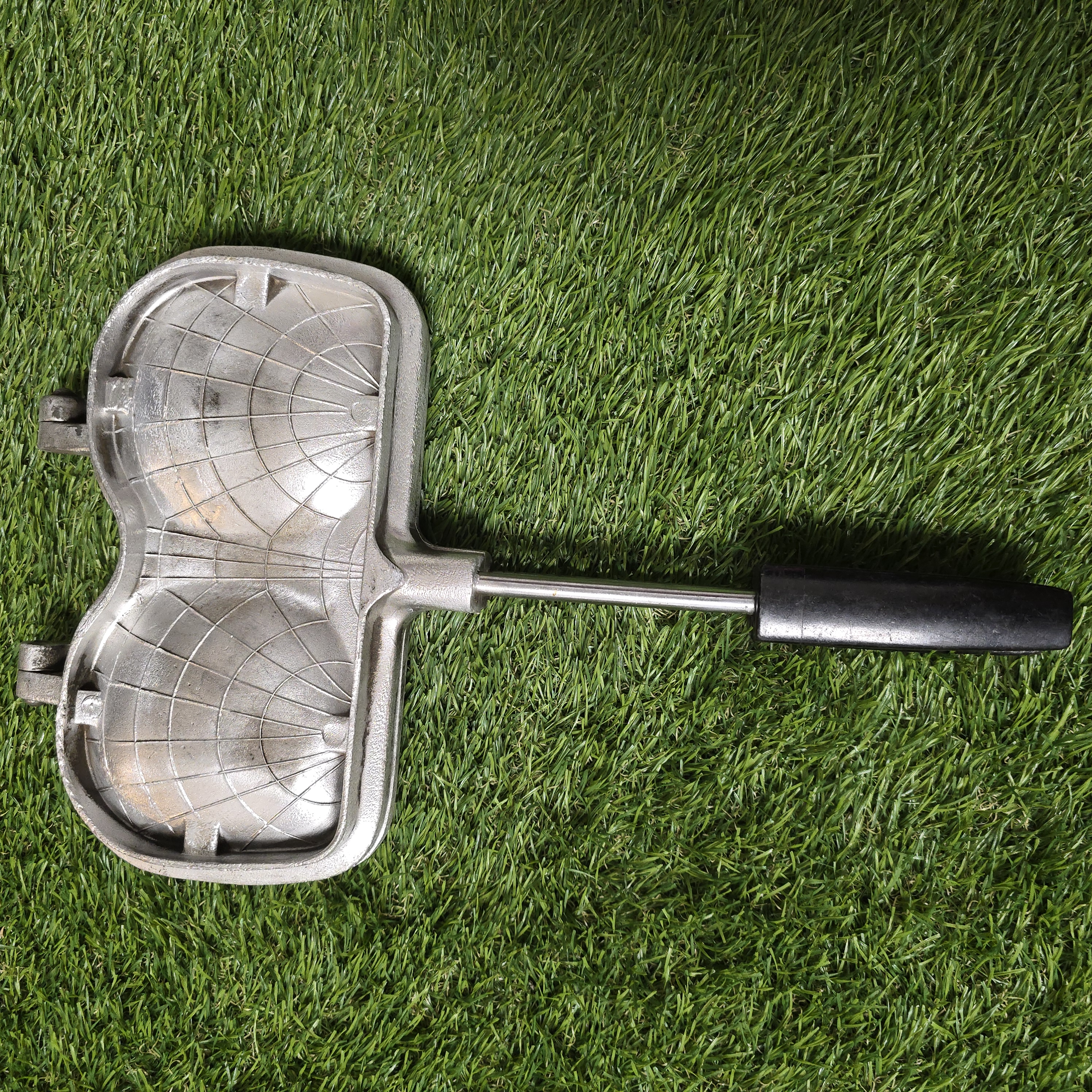 Senovinė madlenų keptuvė