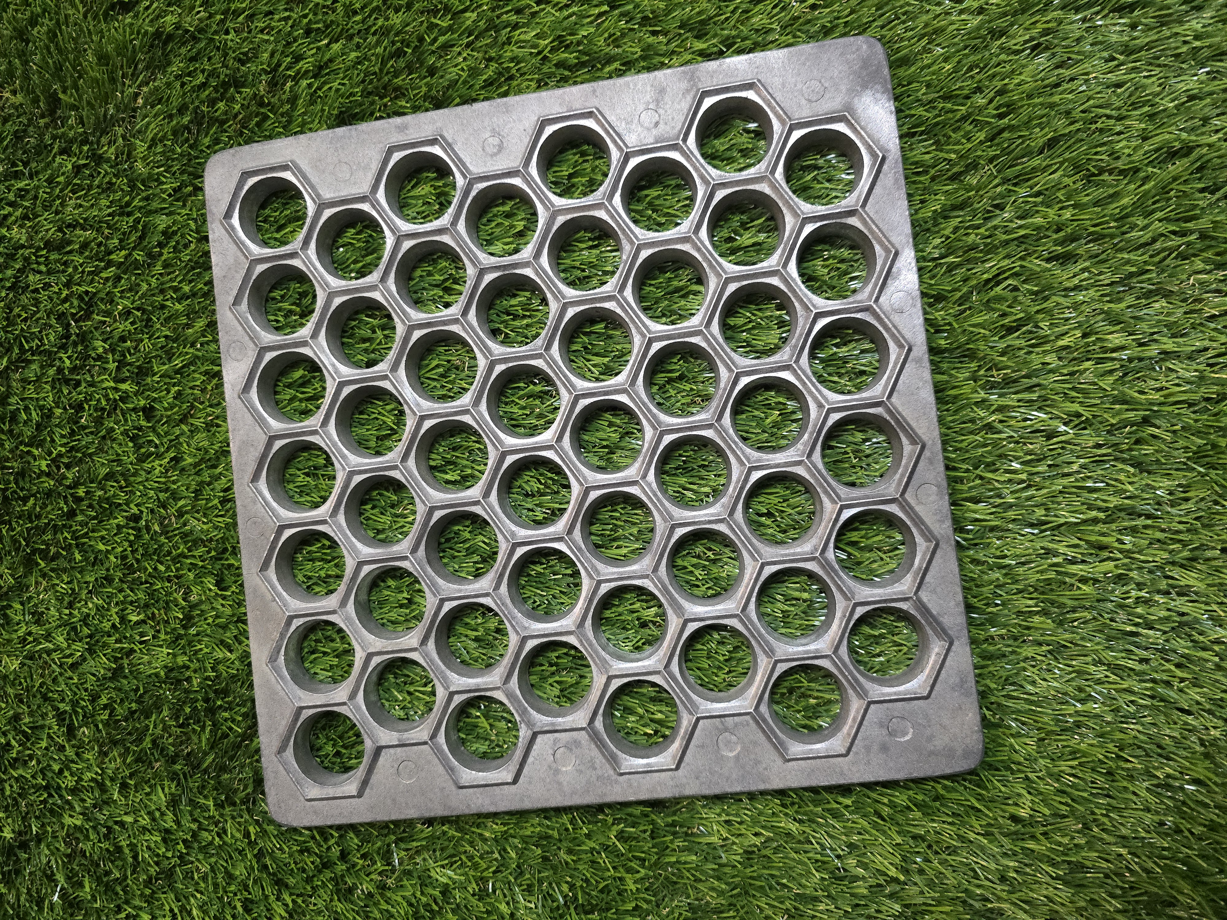 Senovinė koldūnų kepimo forma