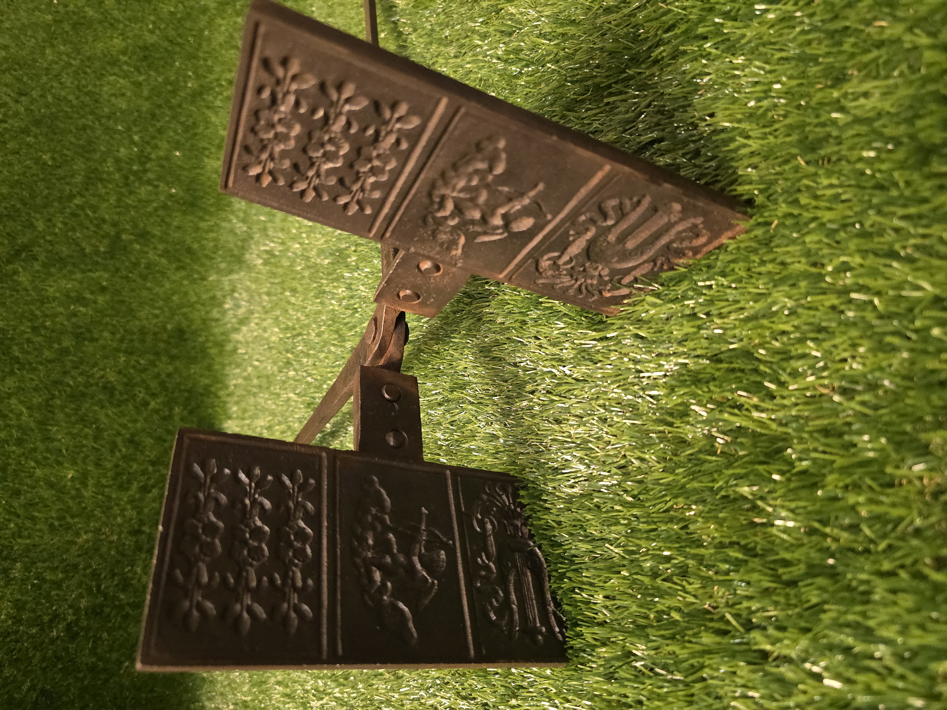 Ketaus plonų vaflių keptuvė