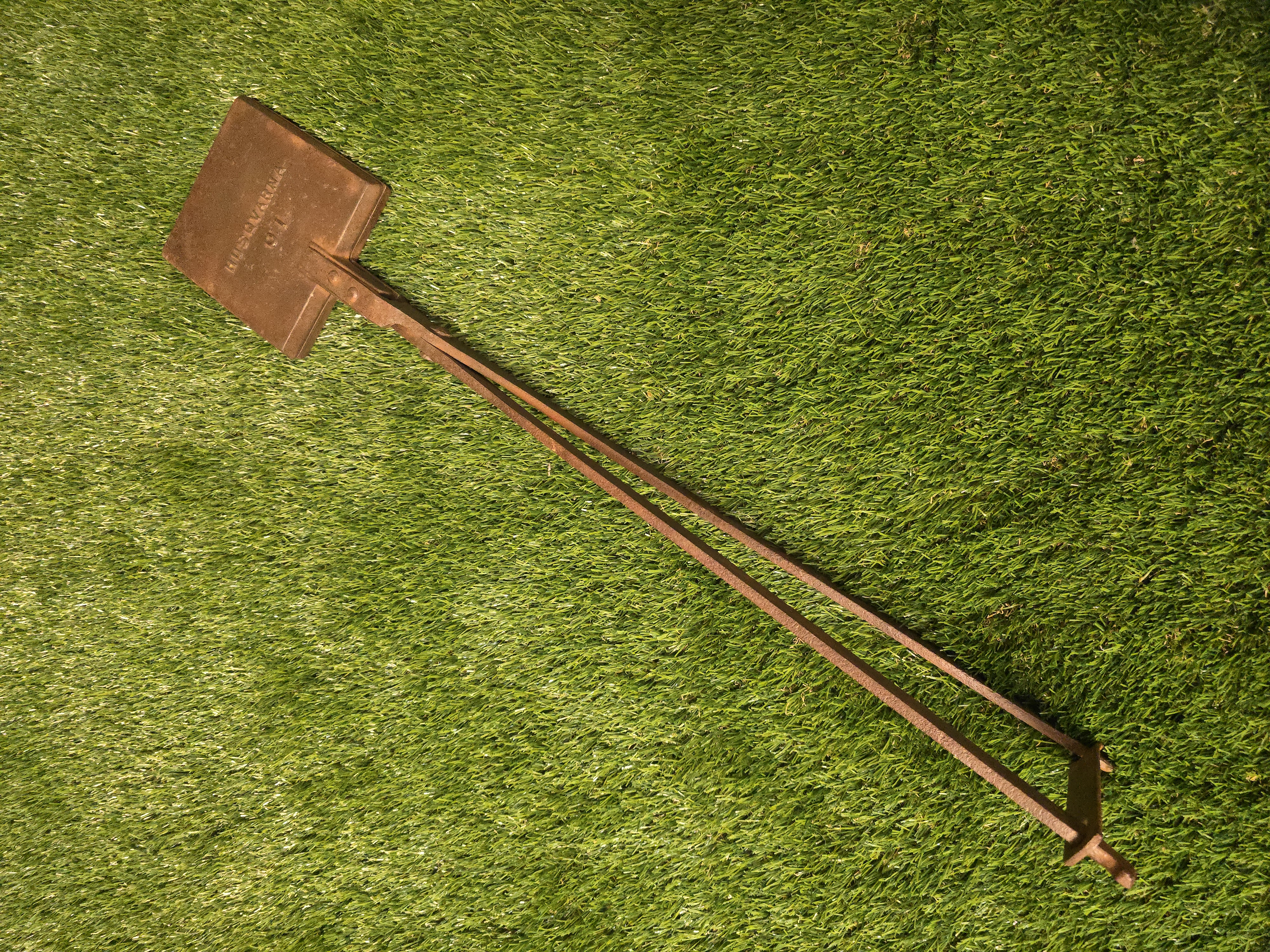 Ketaus plonų vaflių keptuvė Husqvarna