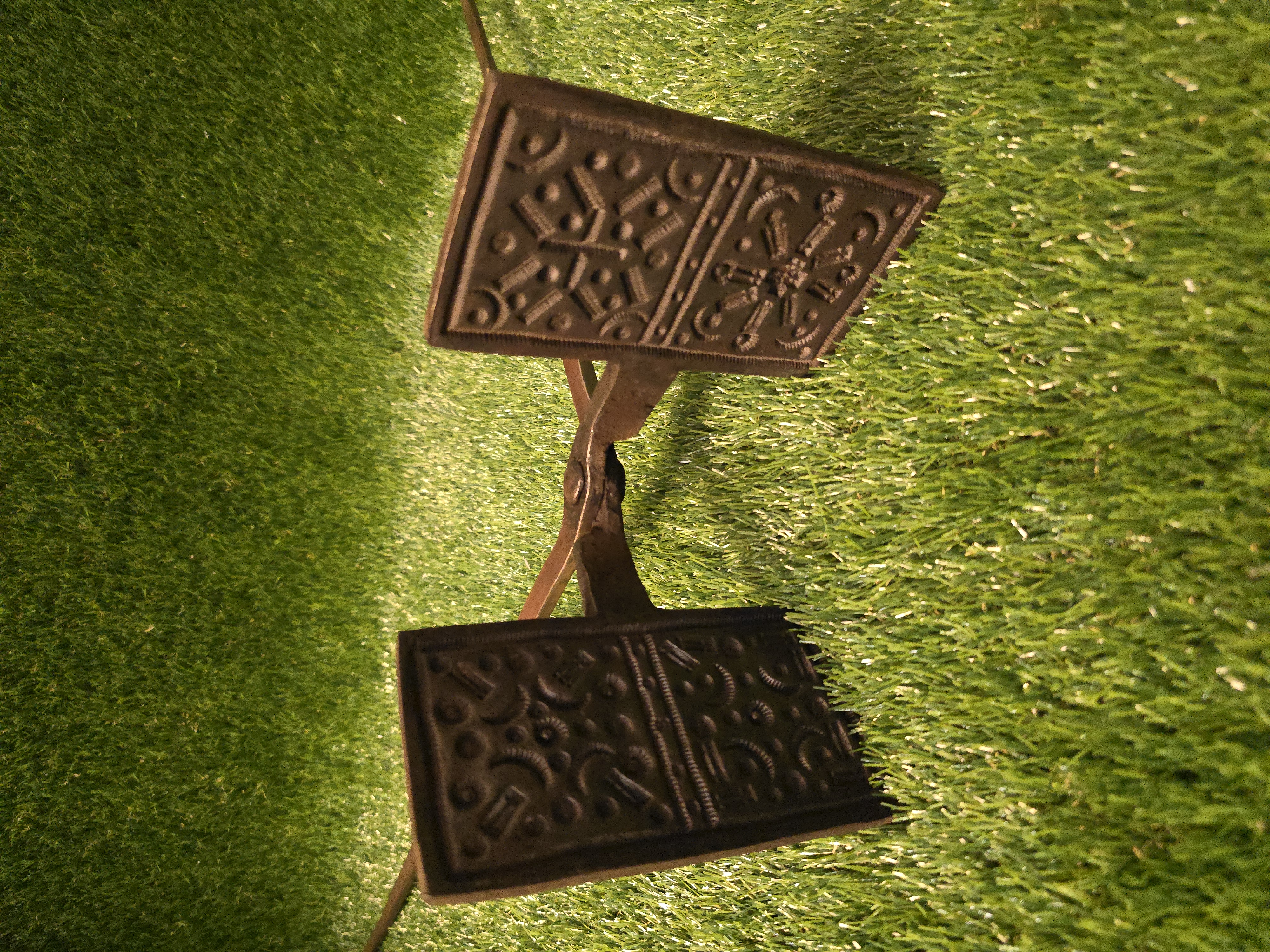 Ketaus plonų vaflių keptuvė