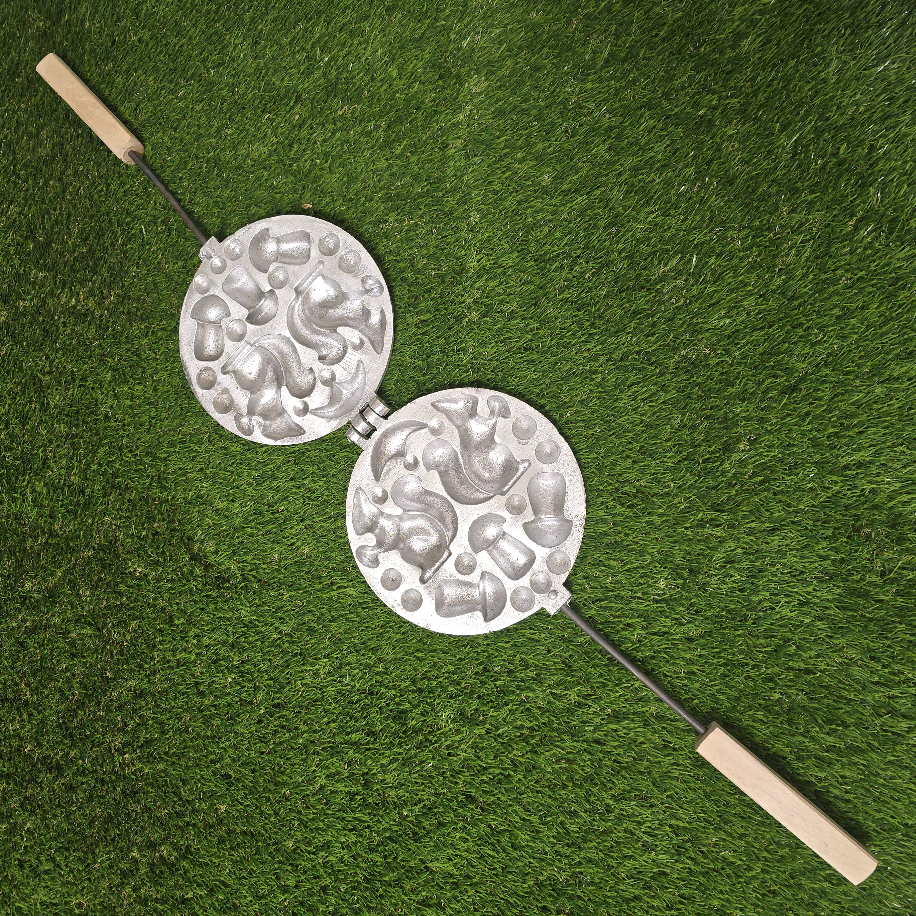 Šiuolaikinė asorti (2 voveraitės ir 3 grybukai) keptuvė