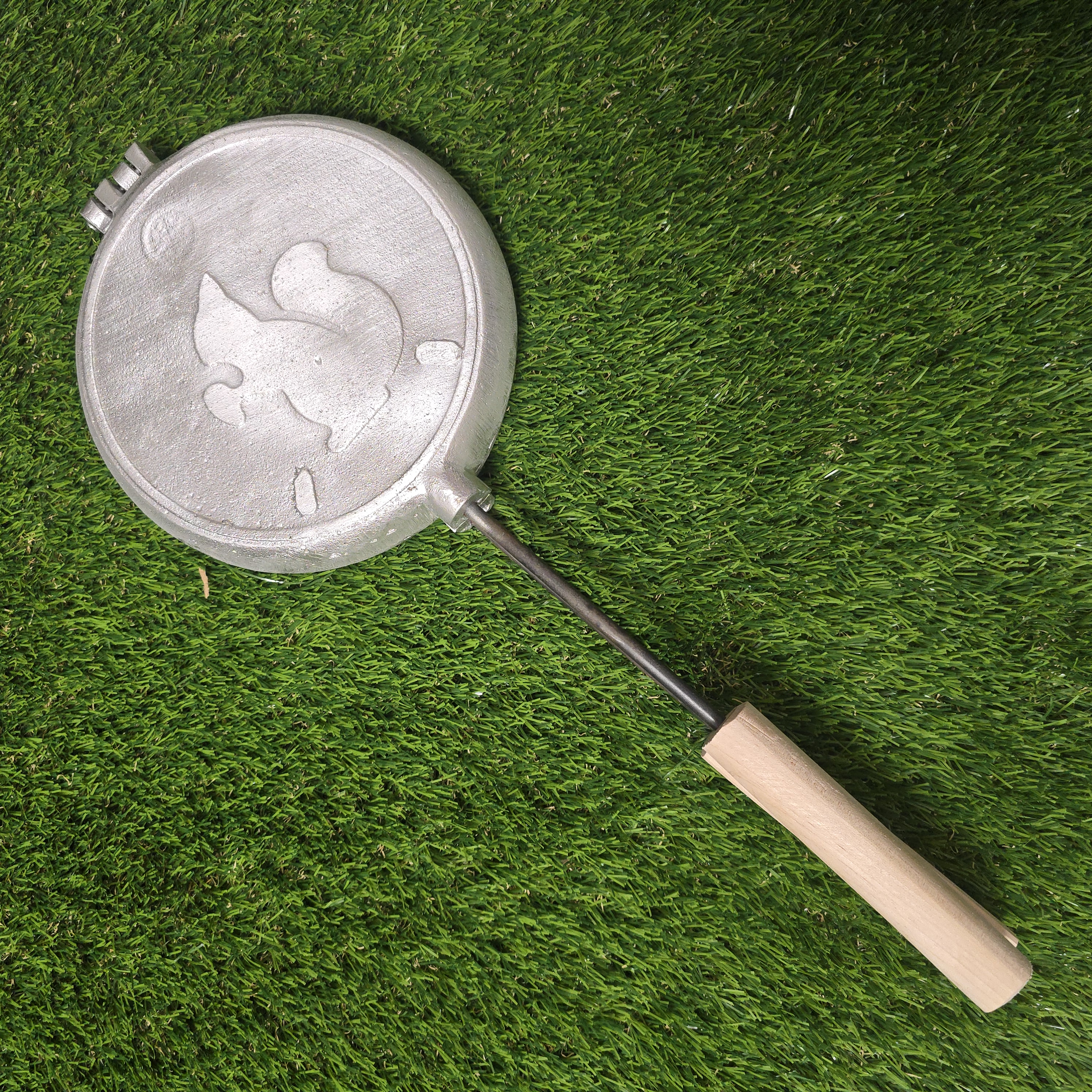 Šiuolaikinė asorti (2 voveraitės ir 3 grybukai) keptuvė