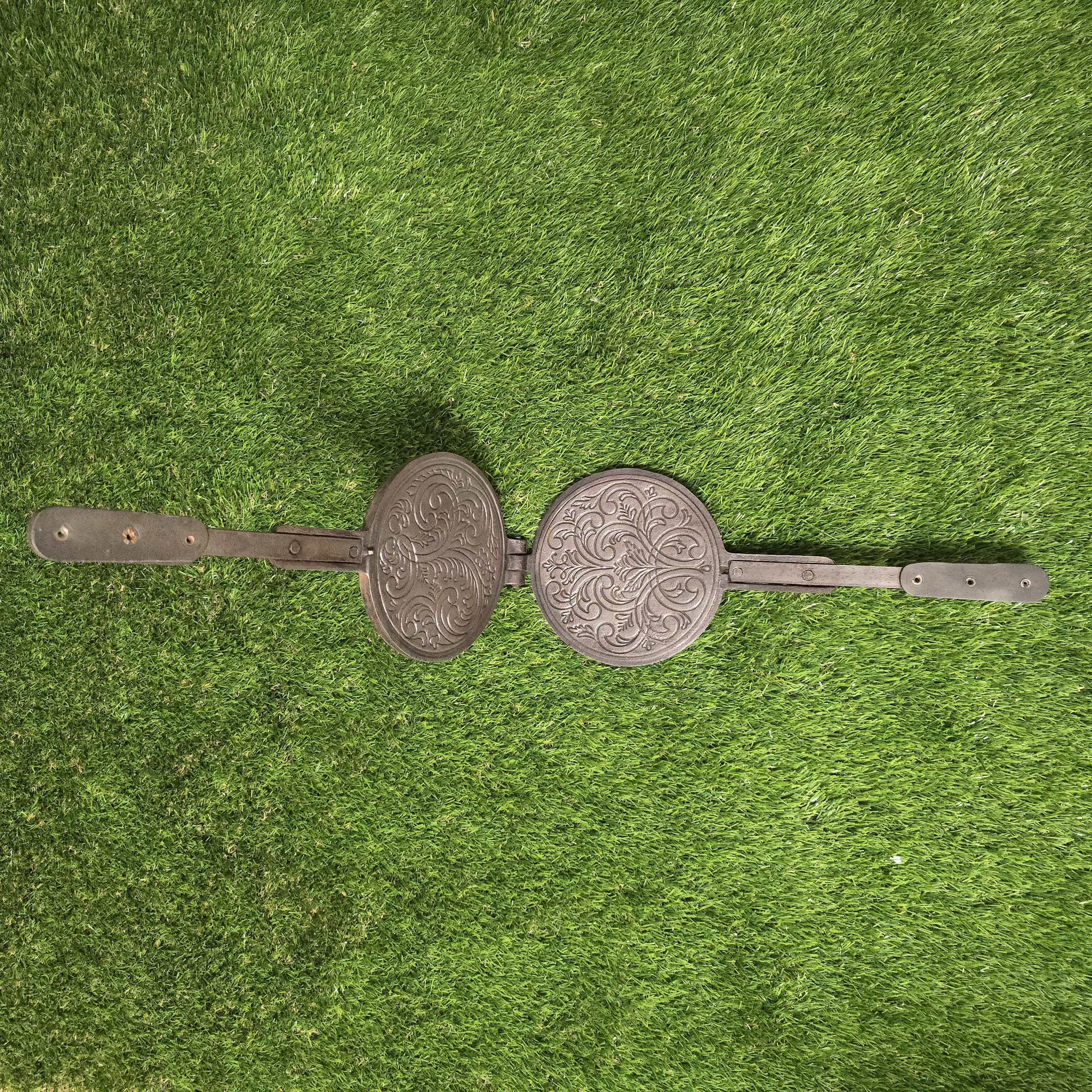 Plonų vaflių keptuvė