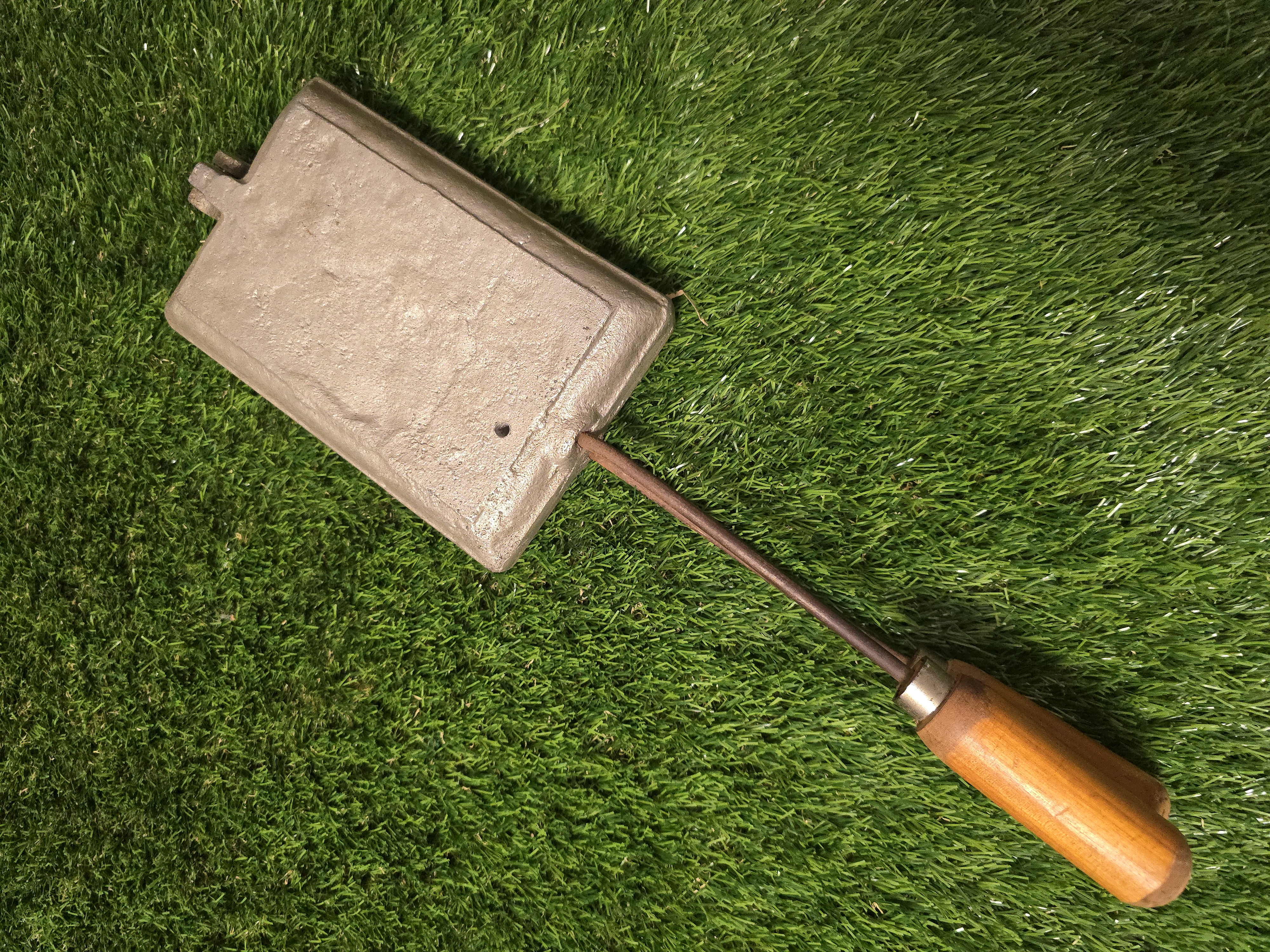 Senovinė asorti (2 voveraitės, 5 grybukai) keptuvė