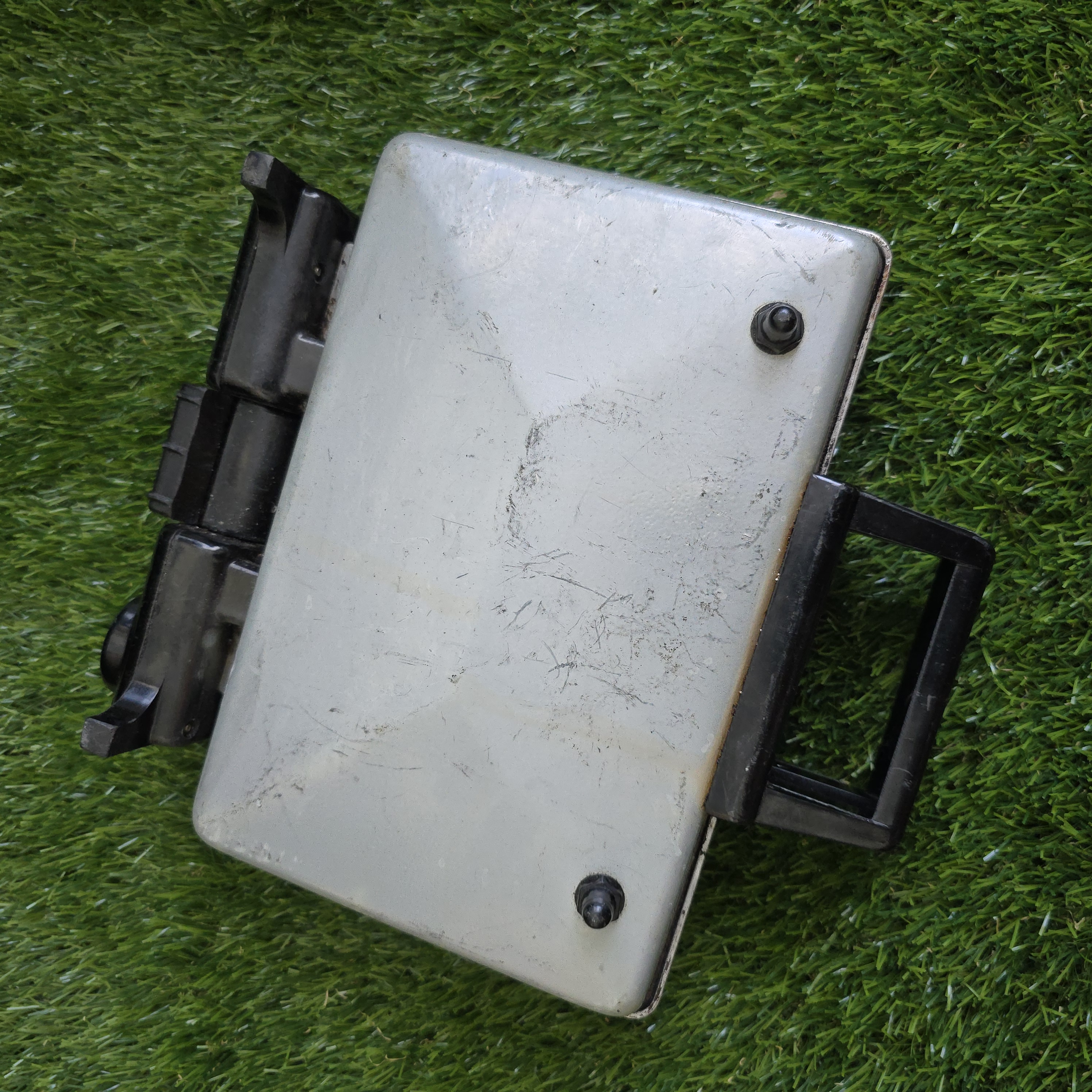 Senovinė elektrinė vaflinė su laidu