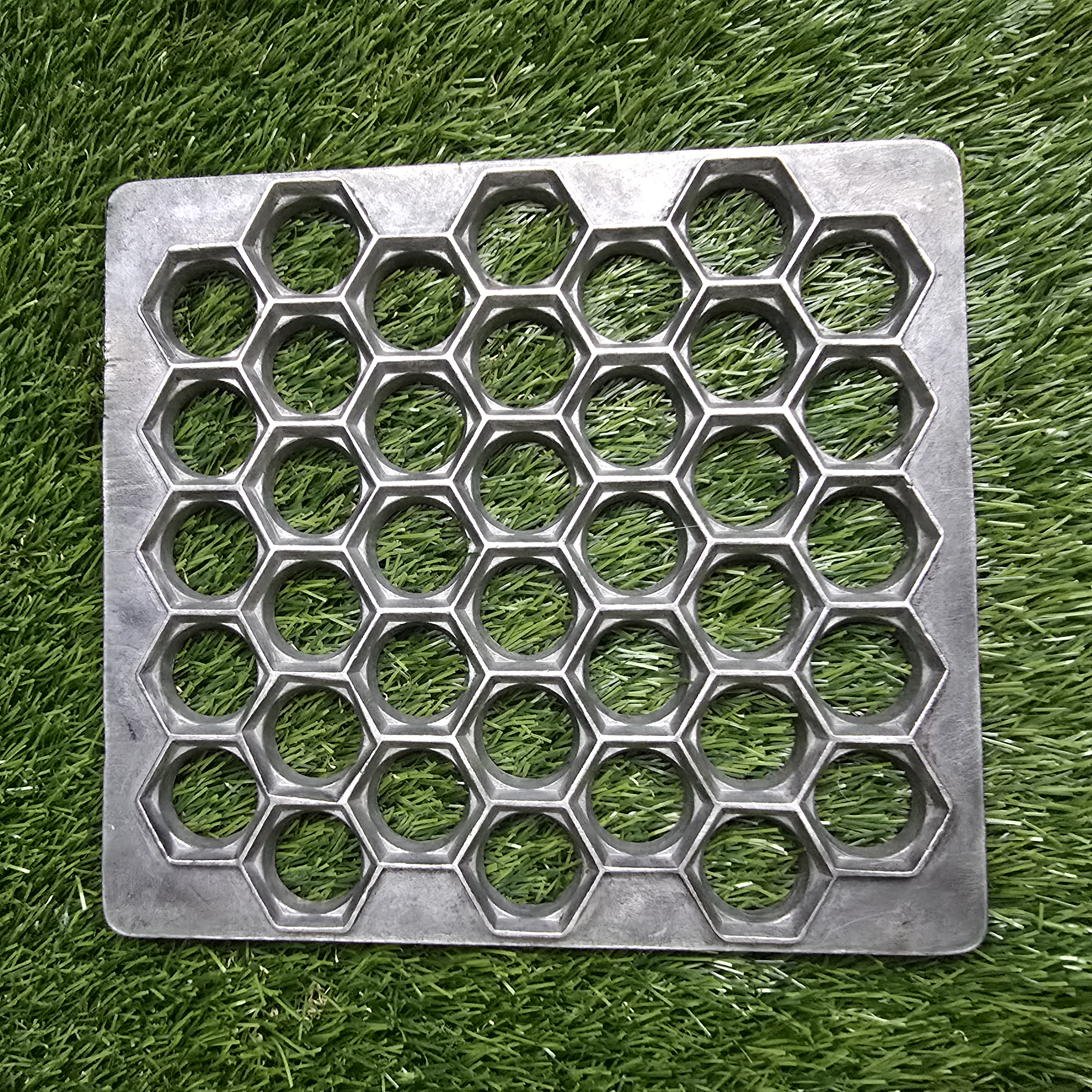 Senovinė koldūnų kepimo forma