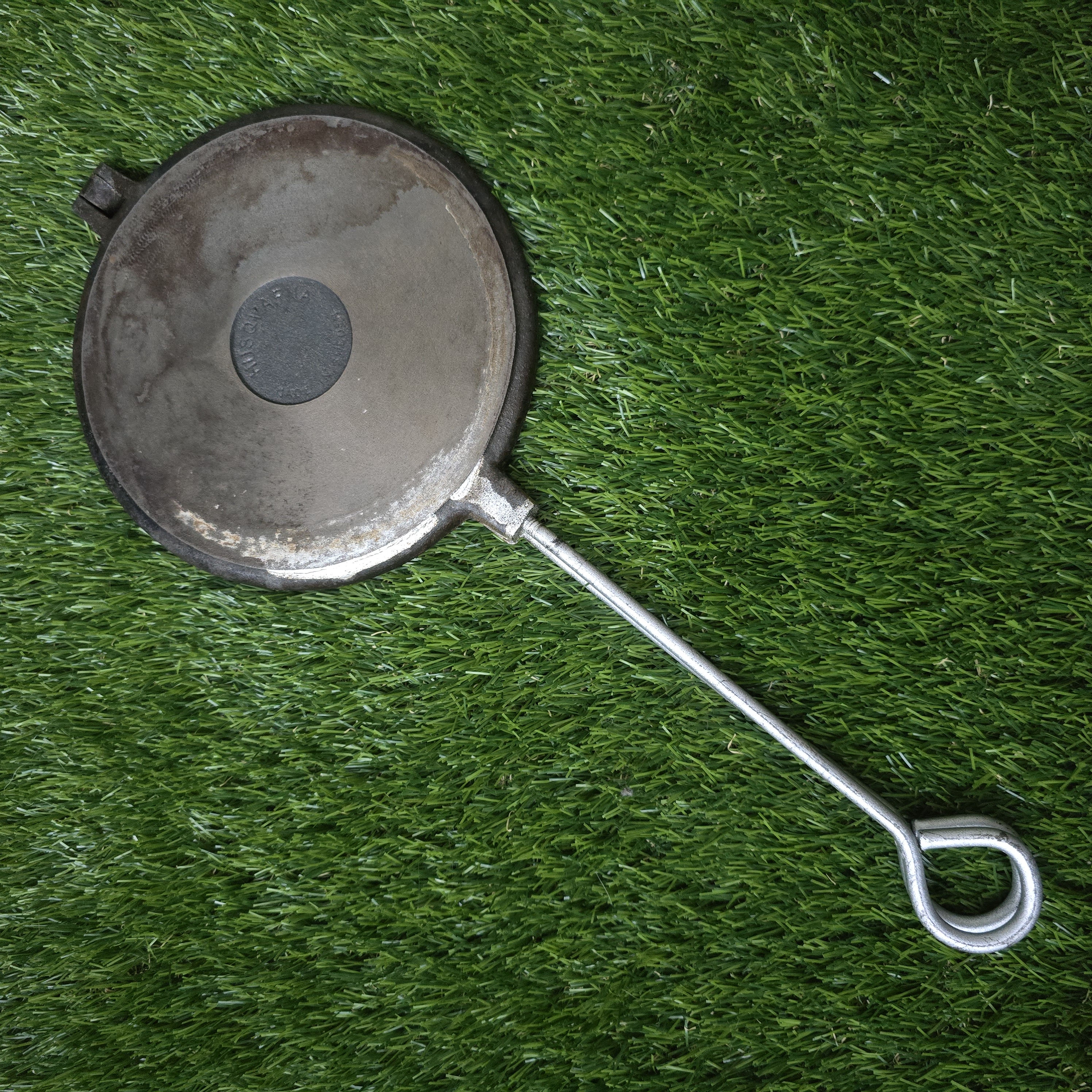 Plonų vaflių keptuvė