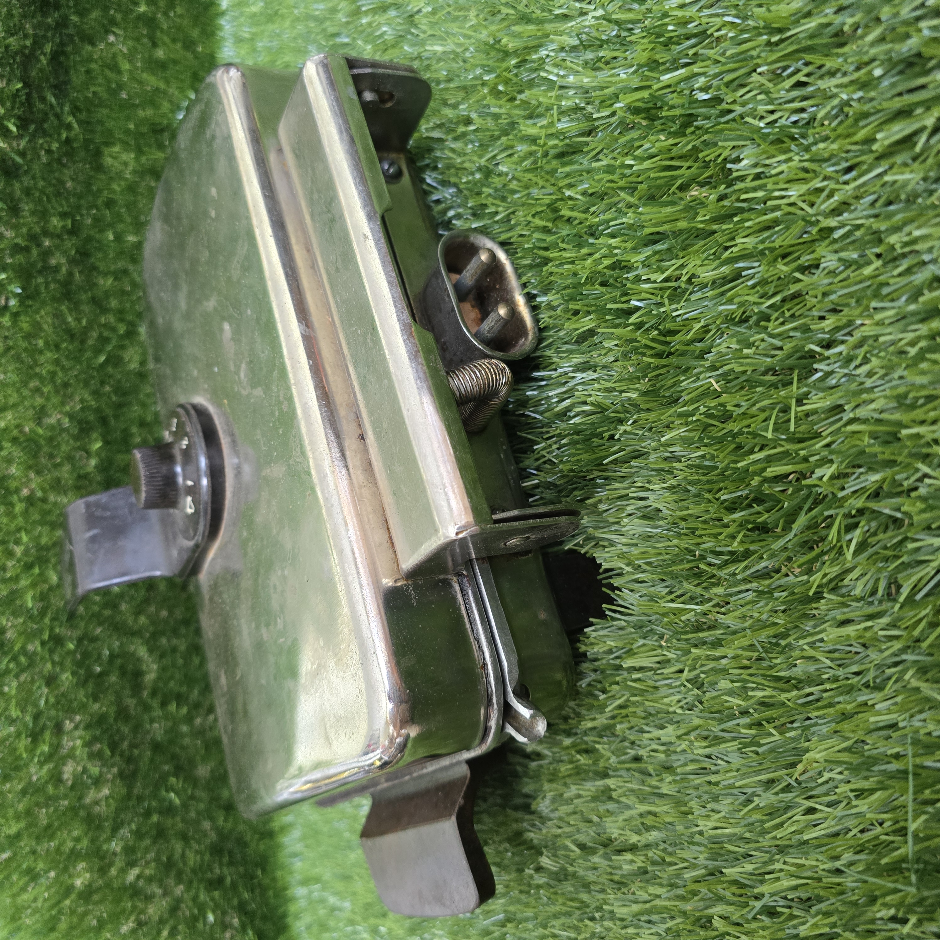 Senovinė elektrinė vaflinė su laidu