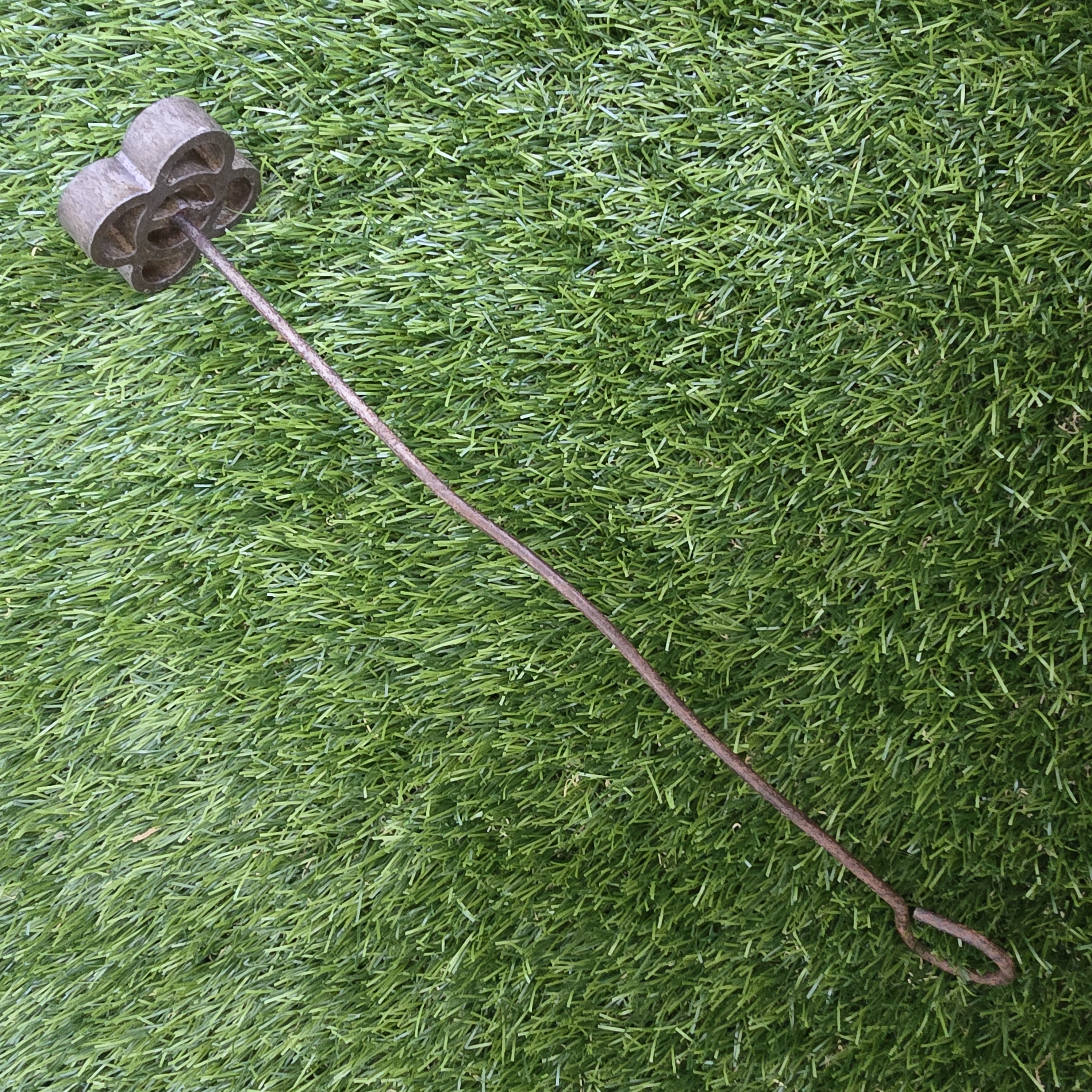 Senovinė žagarėlių formelė su koteliu