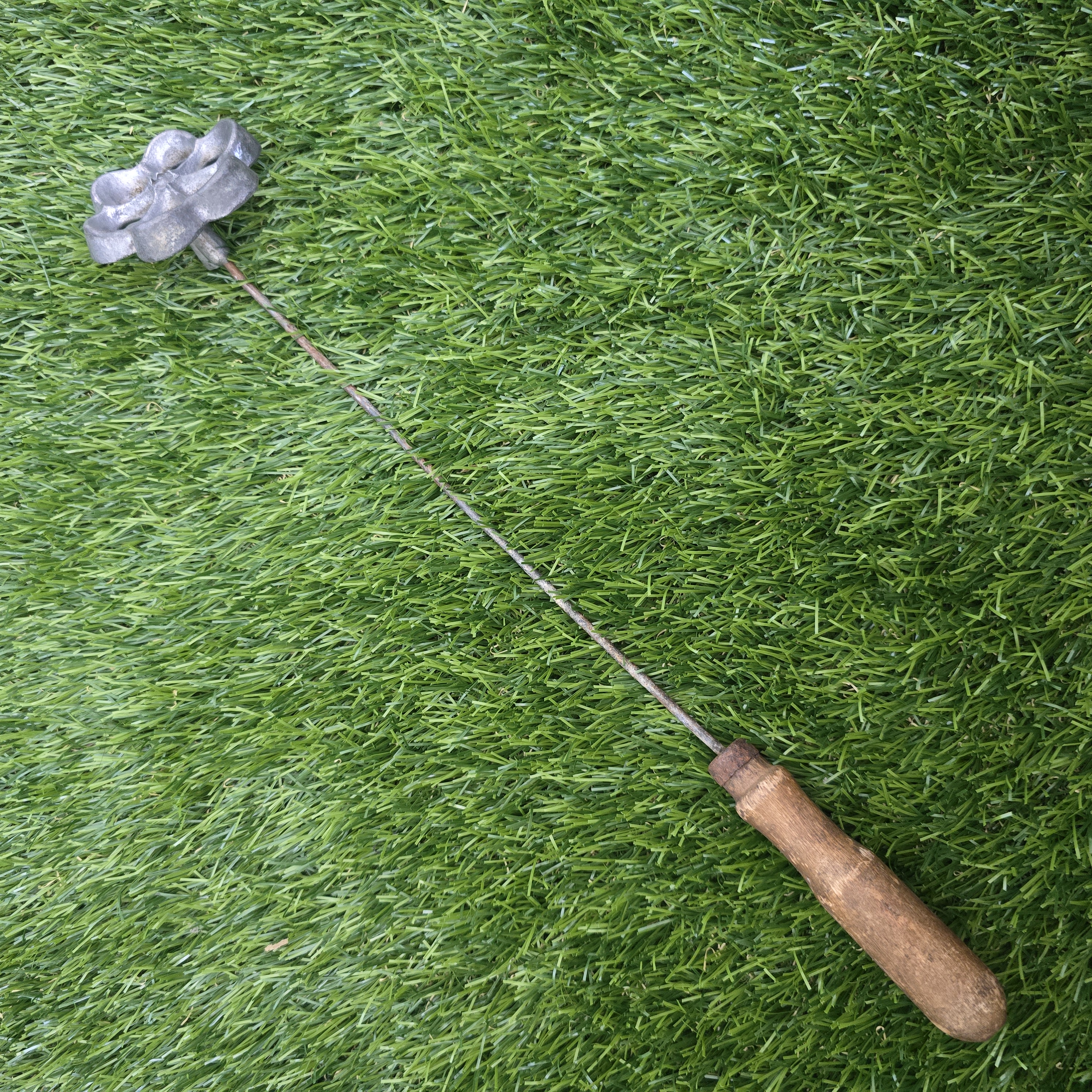 Senovinė žagarėlių formelė su koteliu