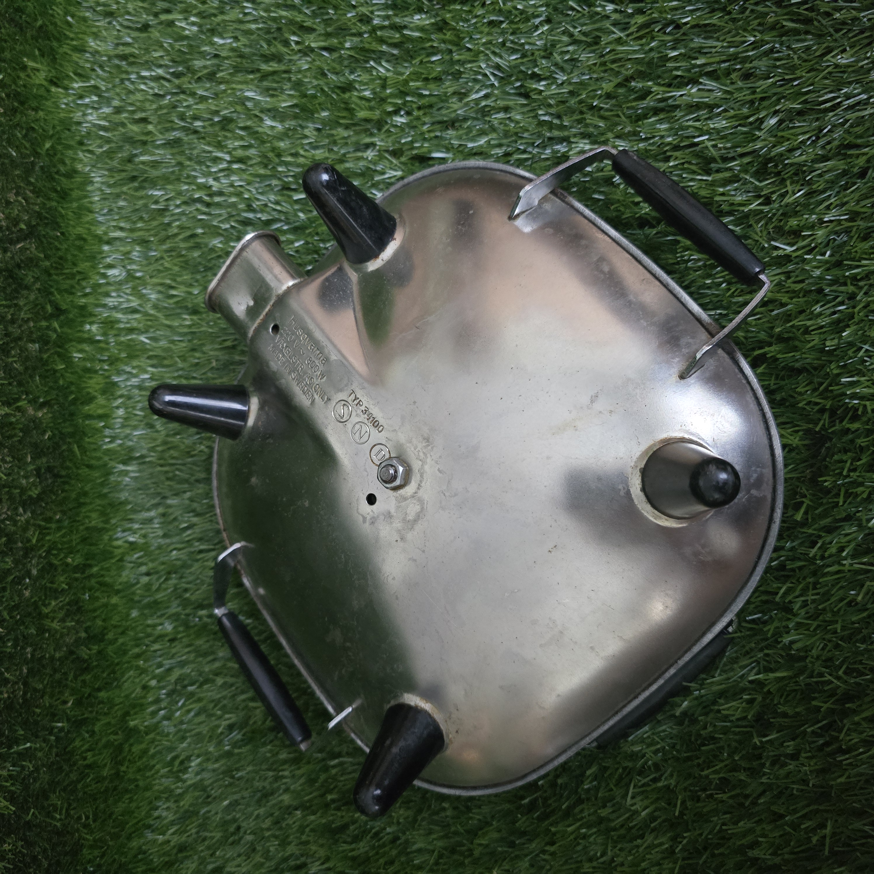 Senovinė elektrinė čirvinių blynų keptuvė Husqvarna su laidu