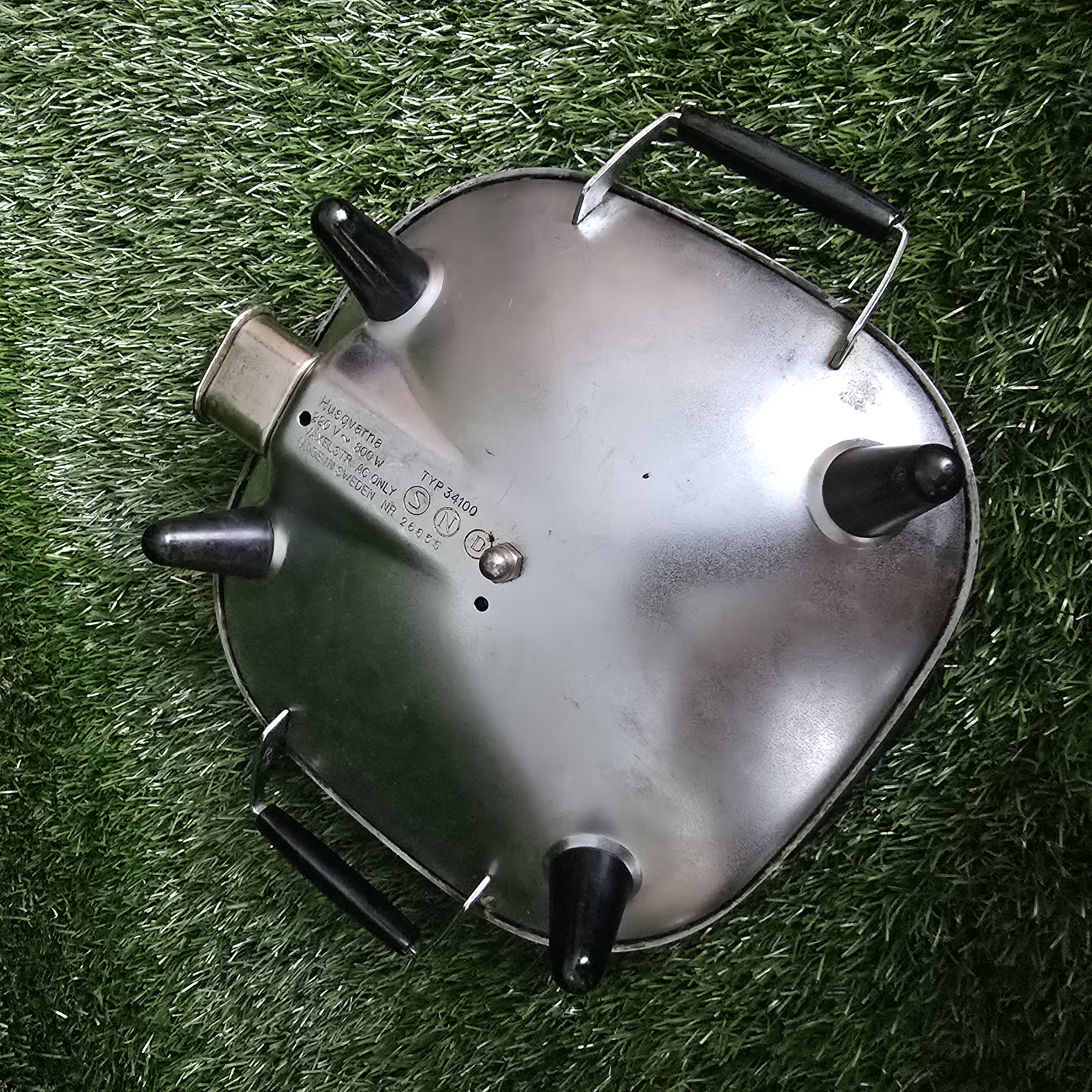 Senovinė elektrinė čirvinių blynų keptuvė Husqvarna su laidu