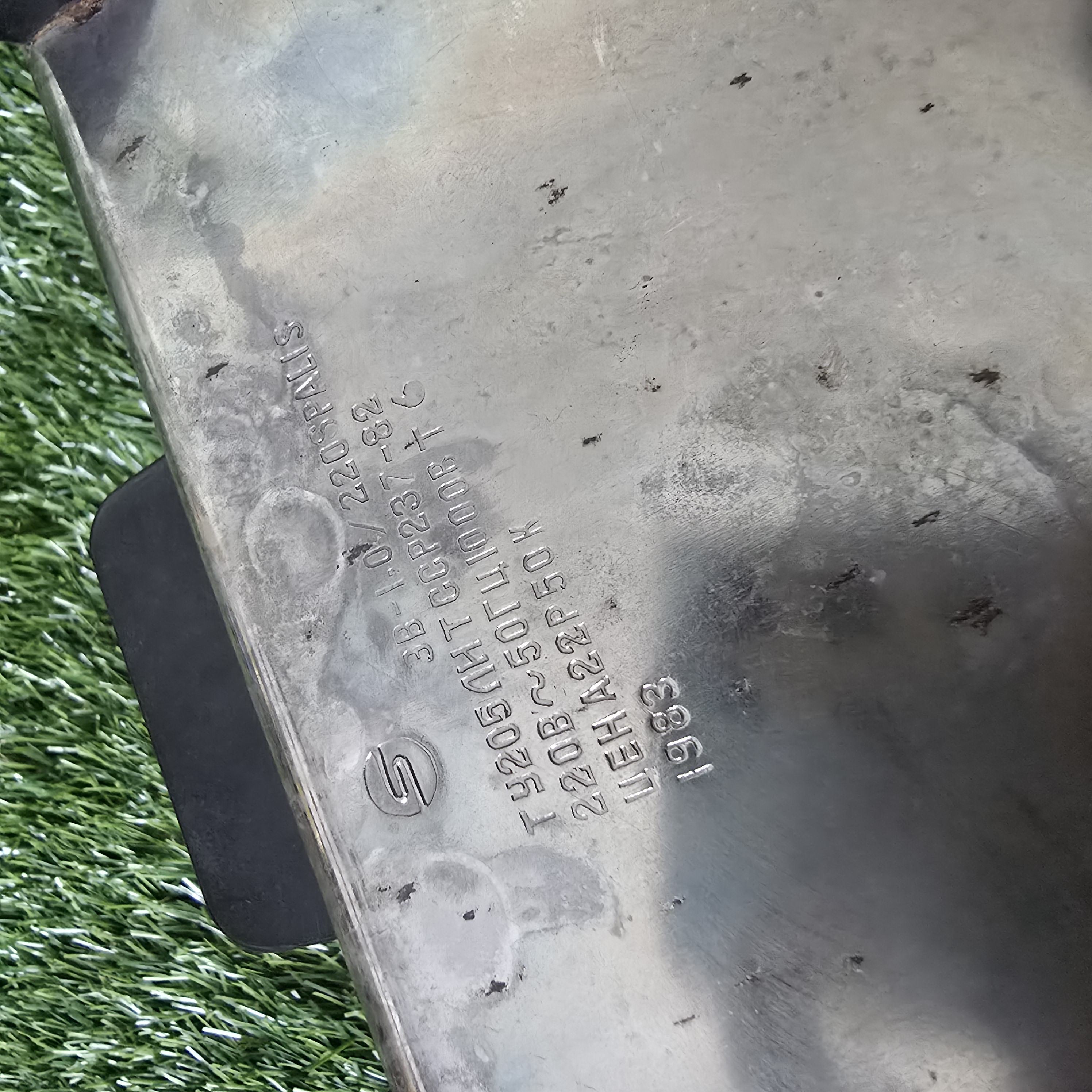 Senovinė elektrinė vaflinė su laidu (nuskilęs karščio reguliatorius)