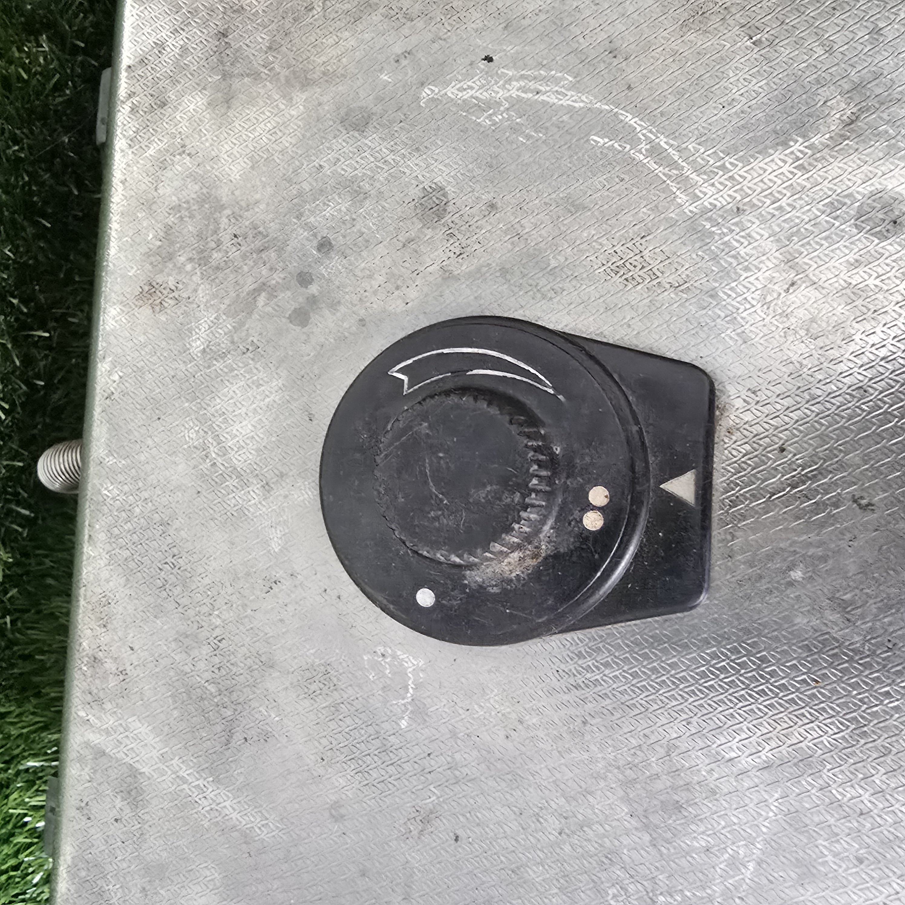 Senovinė elektrinė vaflinė su laidu