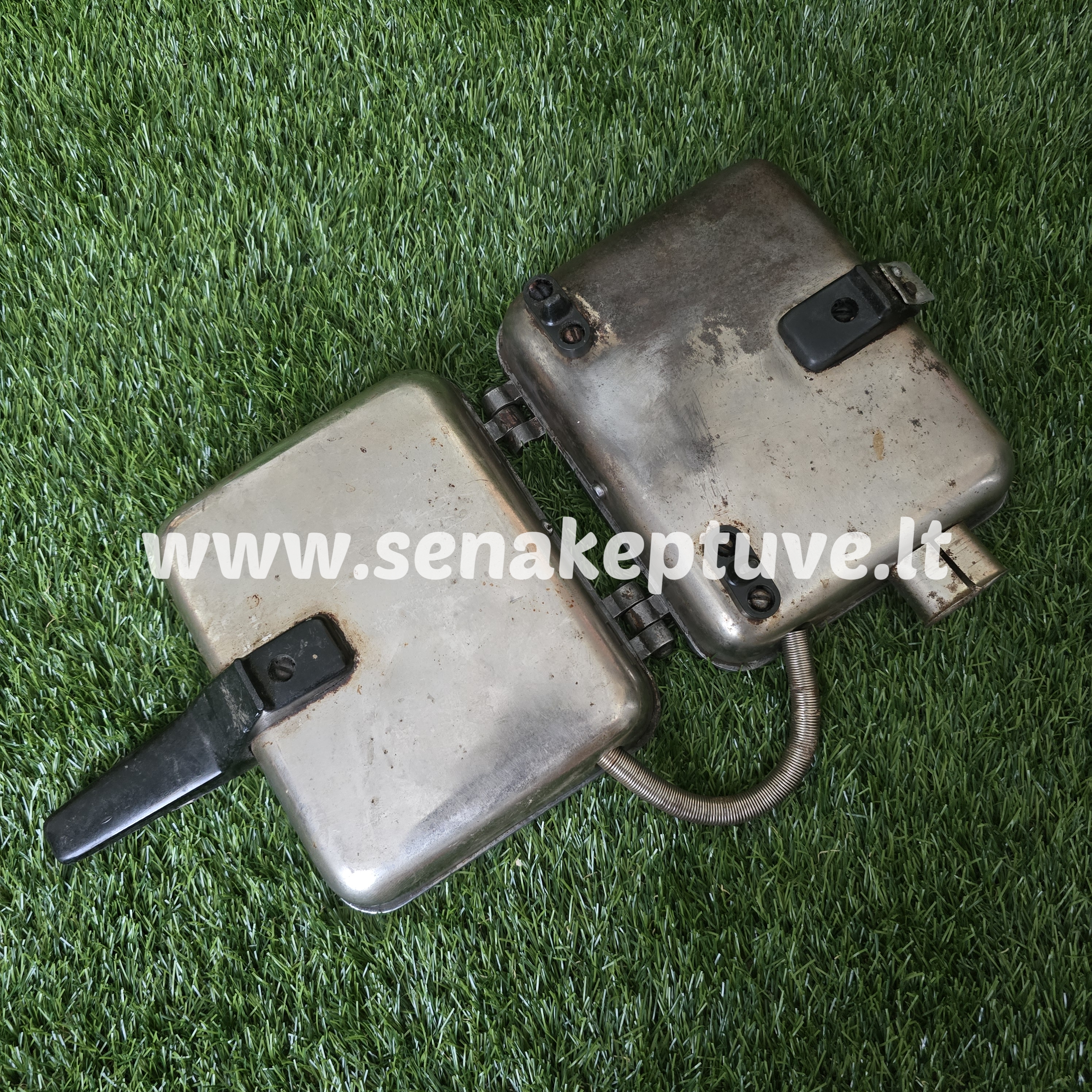 Senovinė elektrinė vaflinė su laidu (nėra apatinės rankenos)