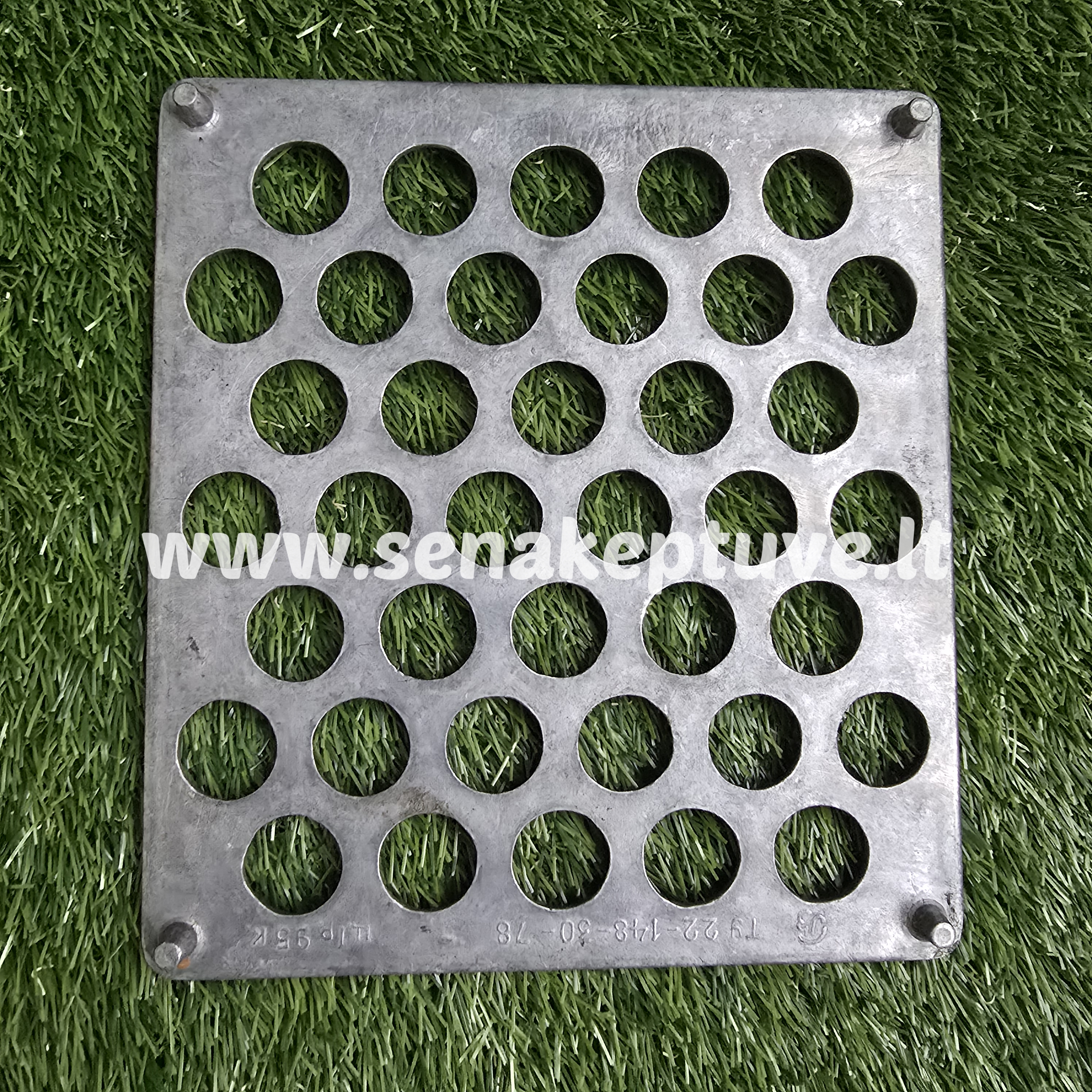 Senovinė koldūnų kepimo forma