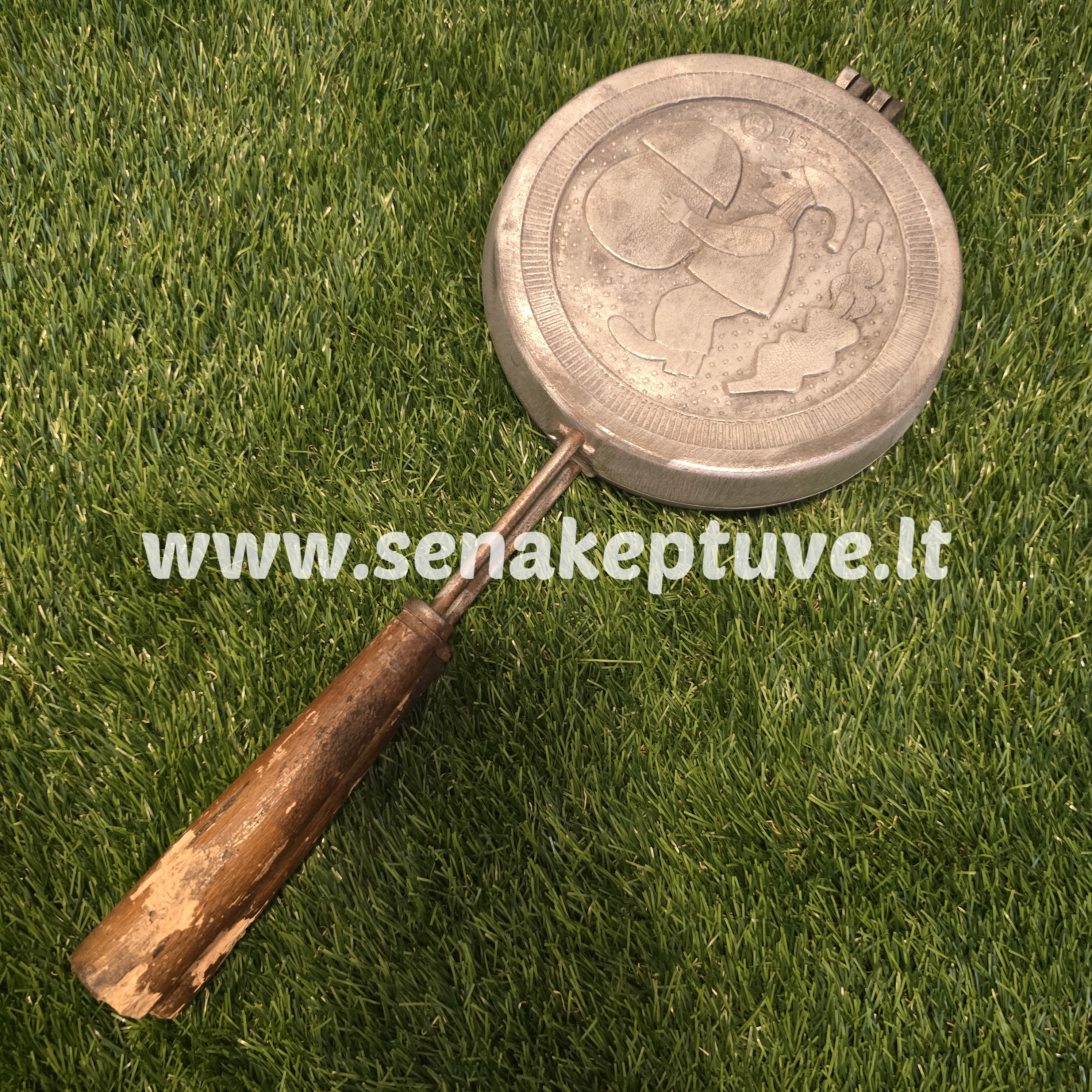 Senovinė grybukų keptuvė