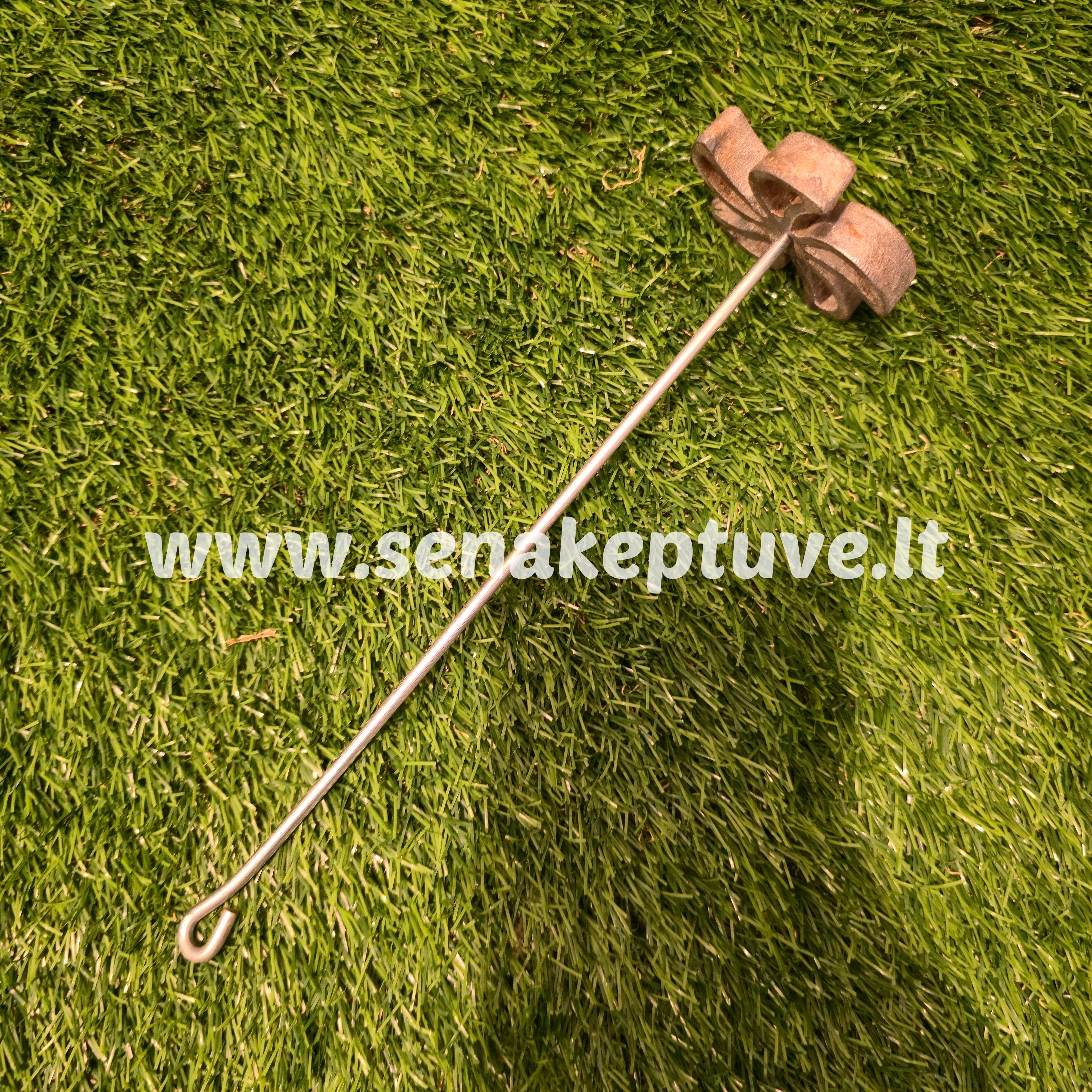 Senovinė žagarėlių formelė su koteliu