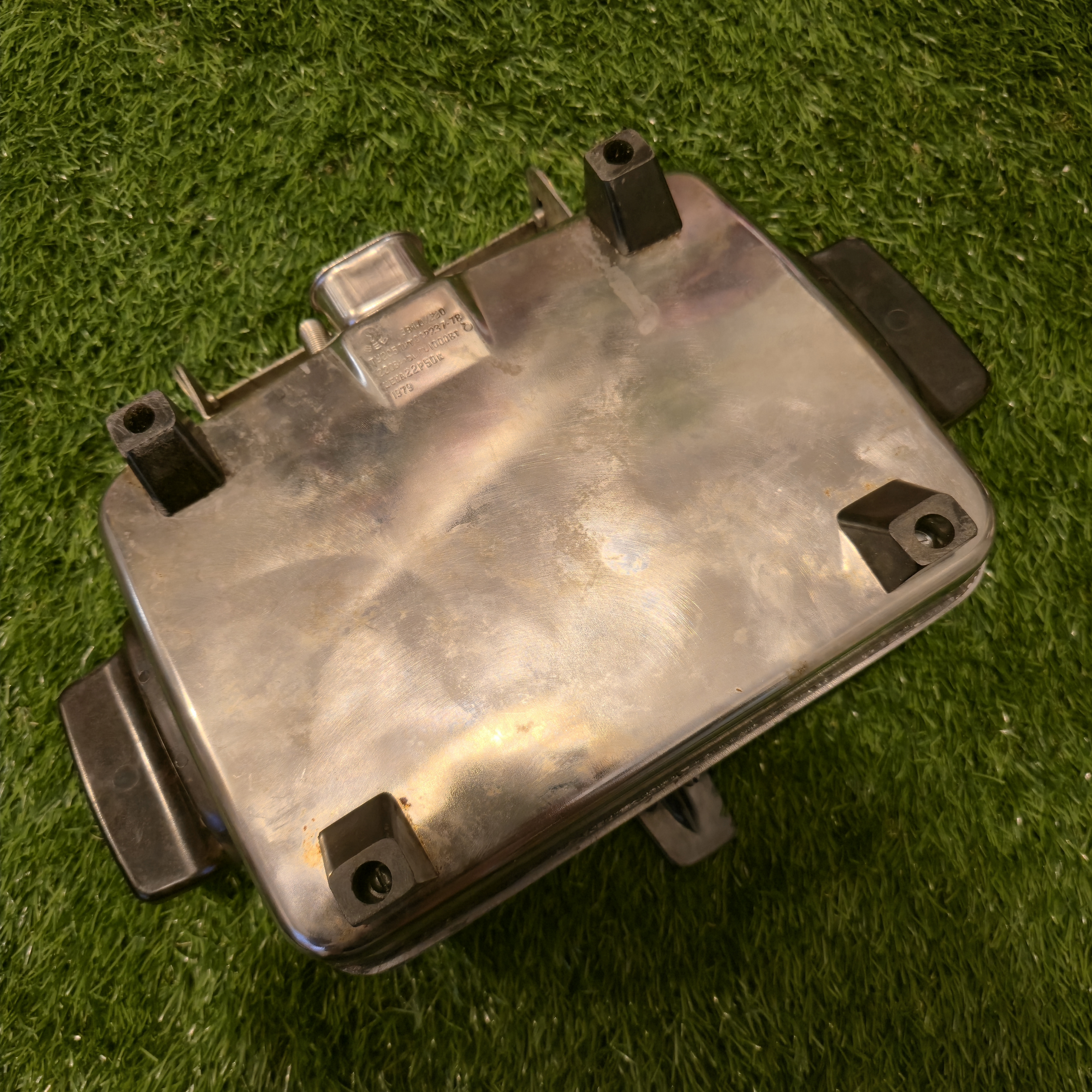 Senovinė elektrinė vaflinė su laidu