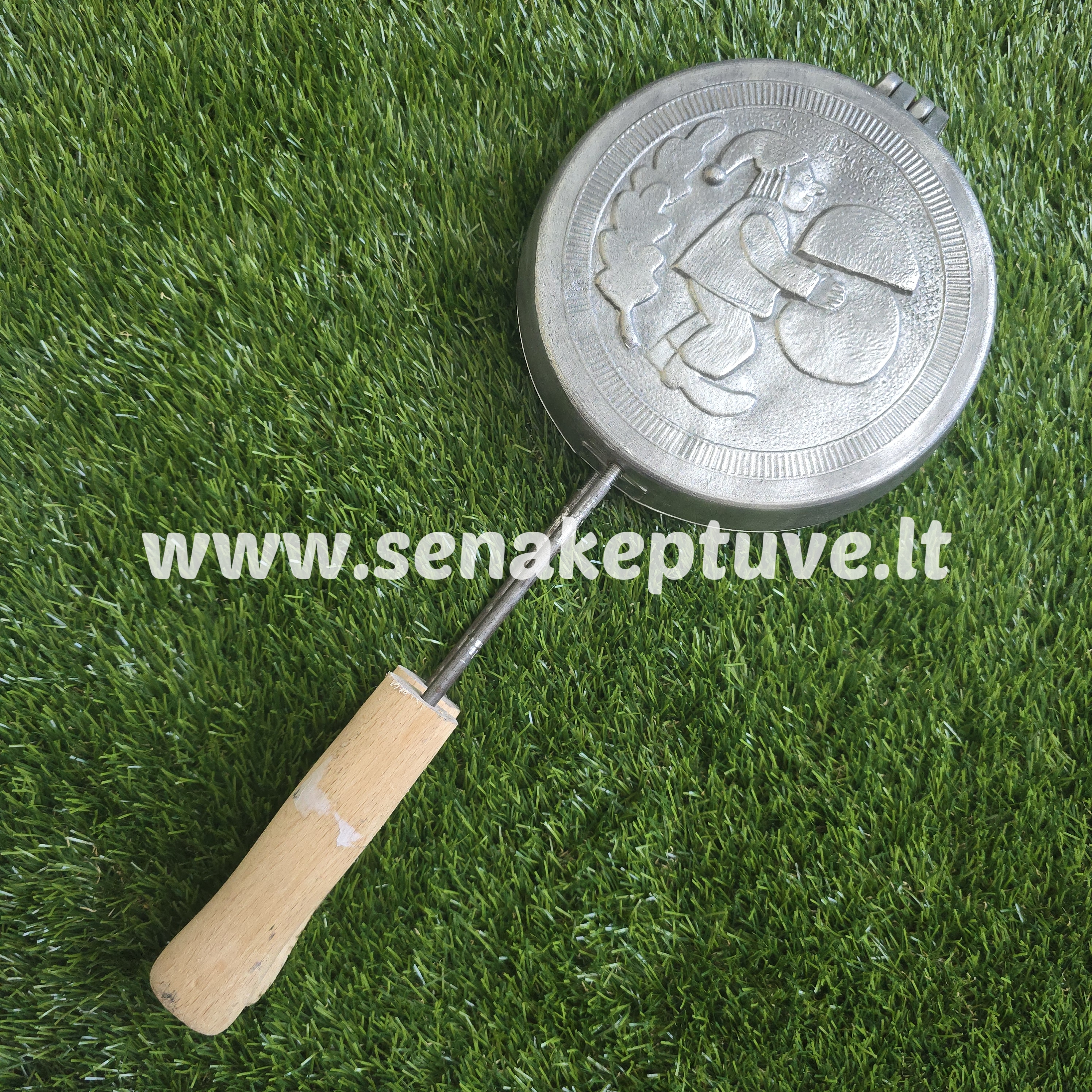 Senovinė grybukų keptuvė (skilęs vyris)