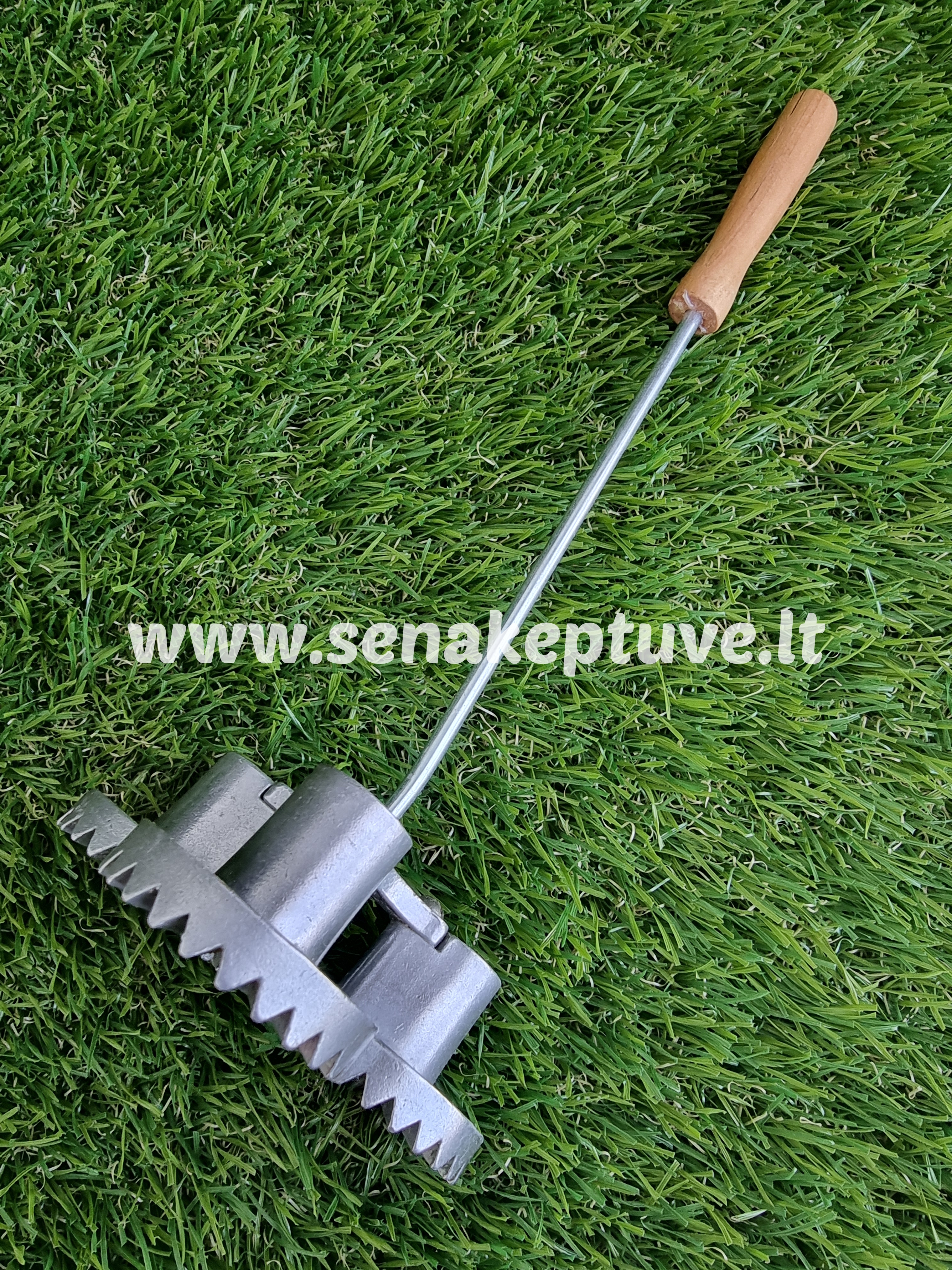 Senovinė žagarėlių formelė su koteliu