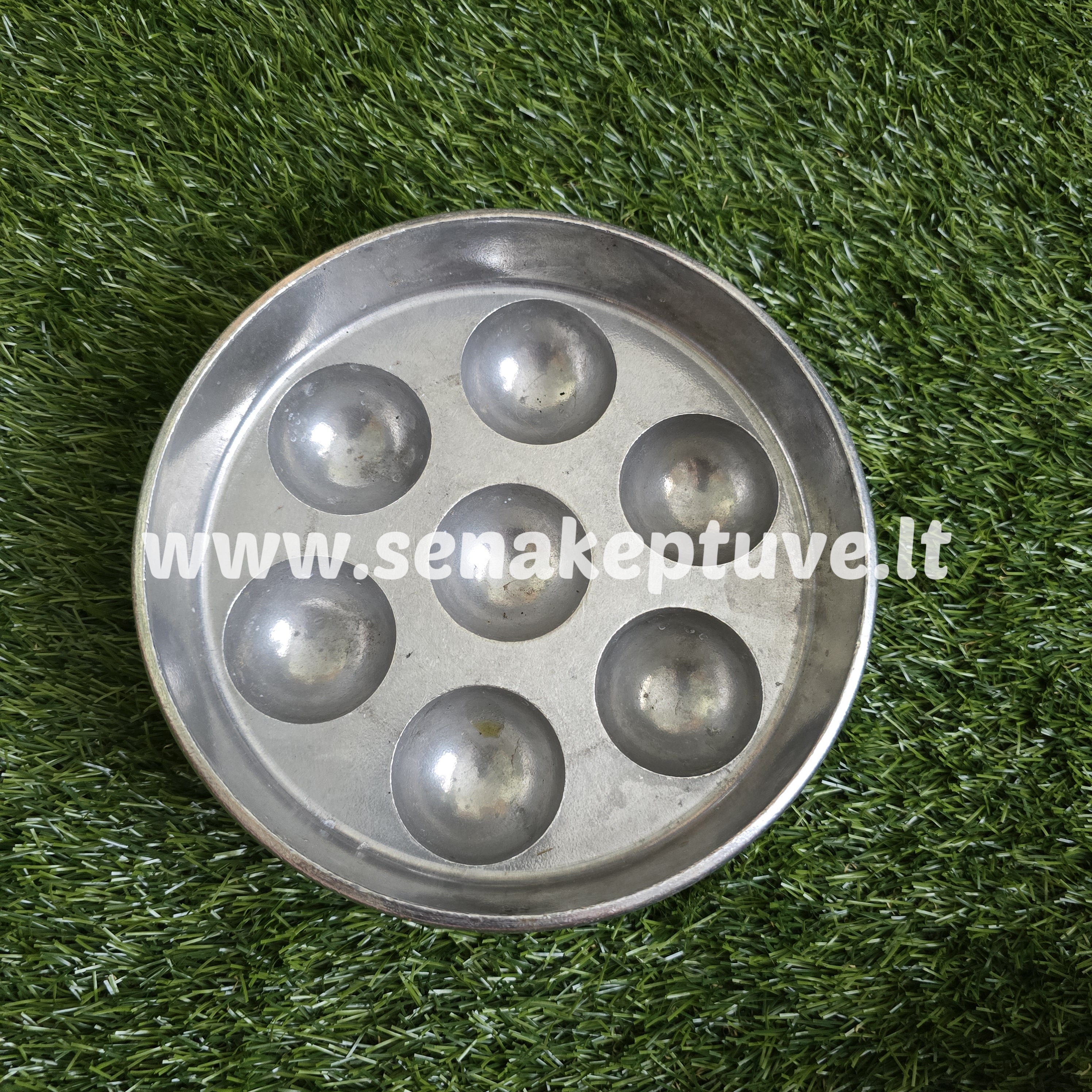 Senovinė spurgų kepimo forma