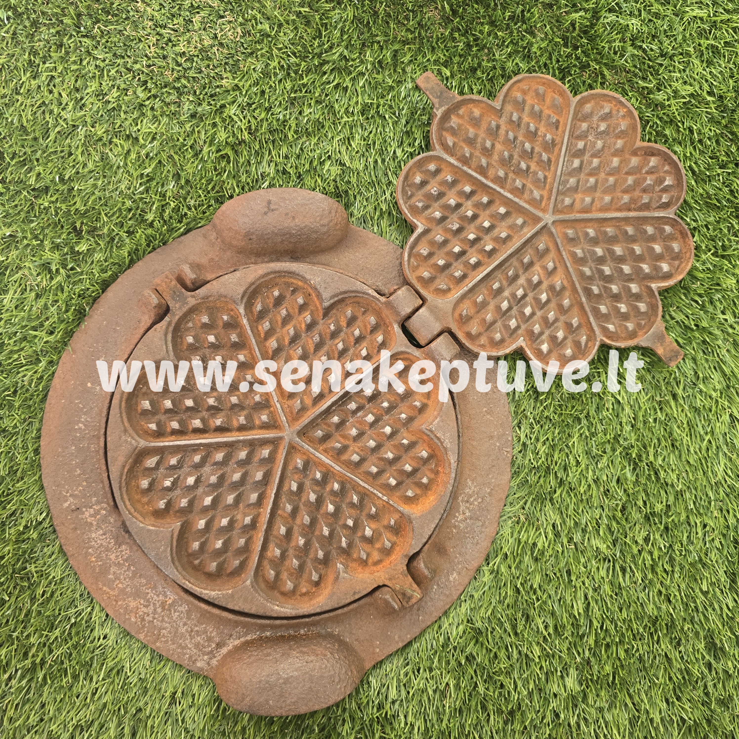 Senovinė ketaus vartoma čirvinių blynų keptuvė su žiedu