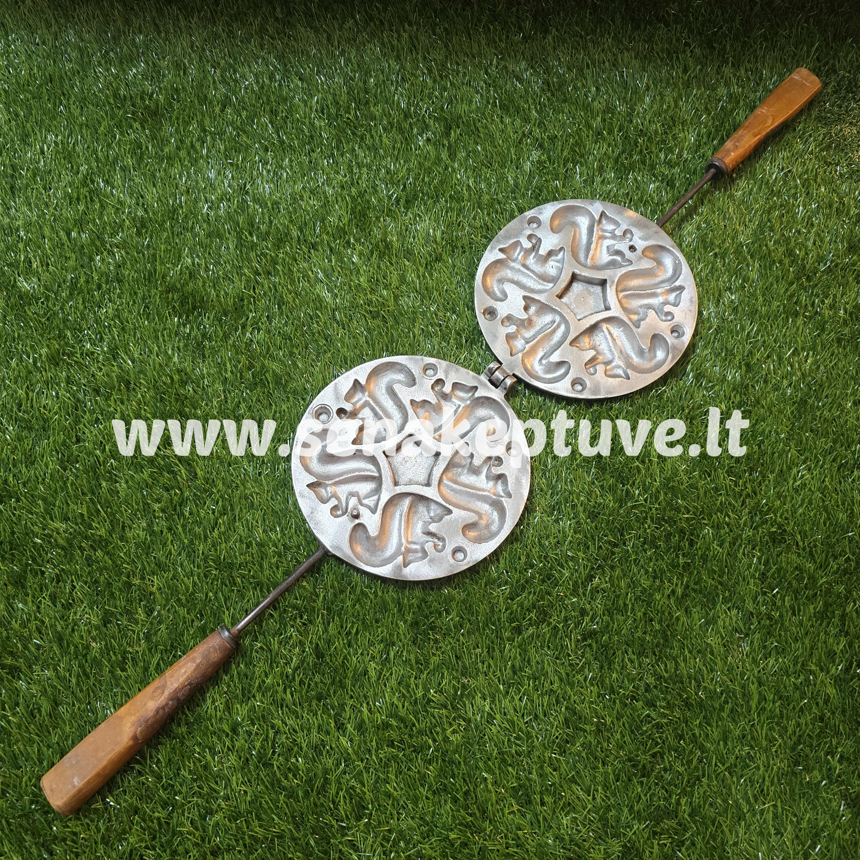 Senovinė voveraičių keptuvė