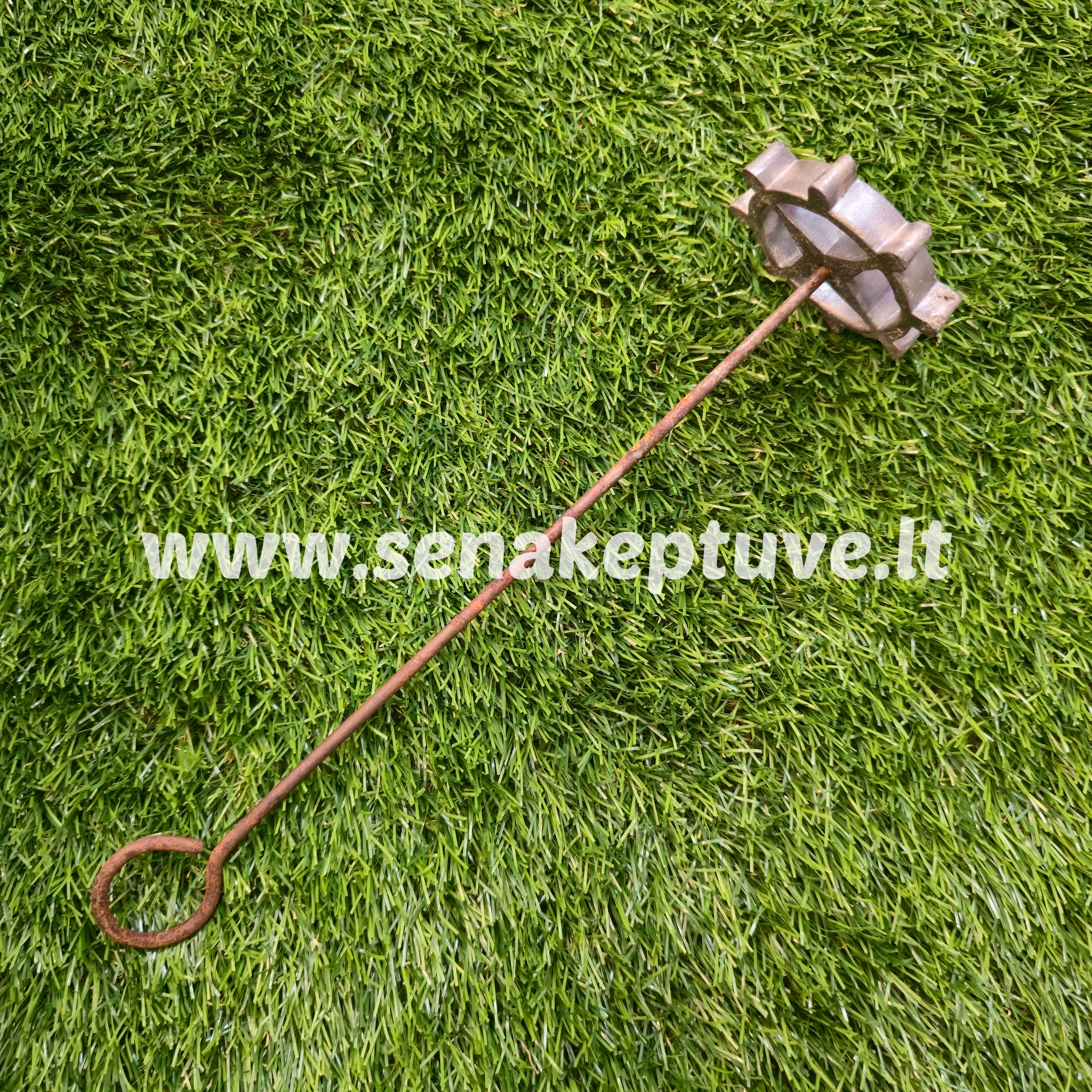 Senovinė žagarėlių formelė su koteliu