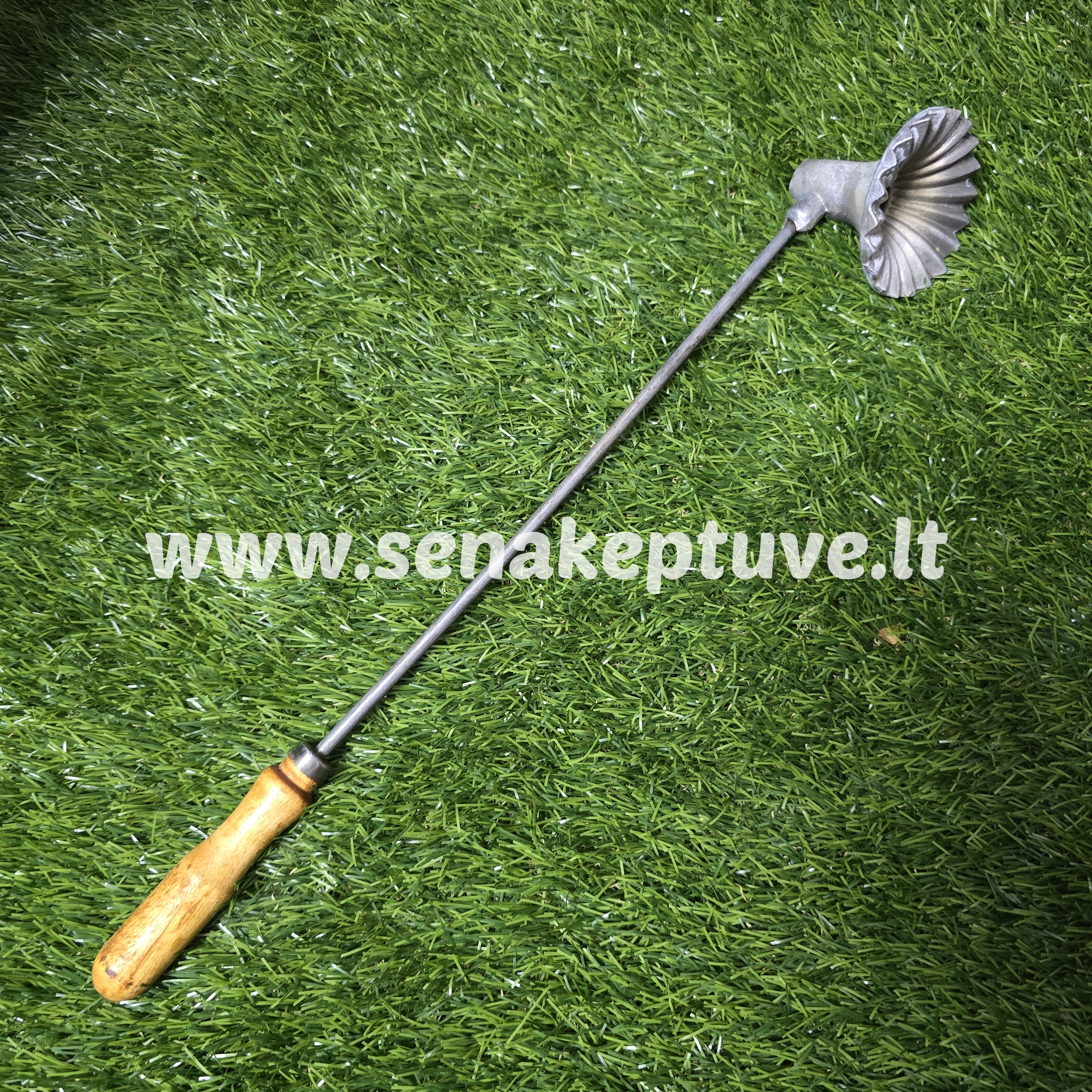 Senovinė žagarėlių formelė su koteliu