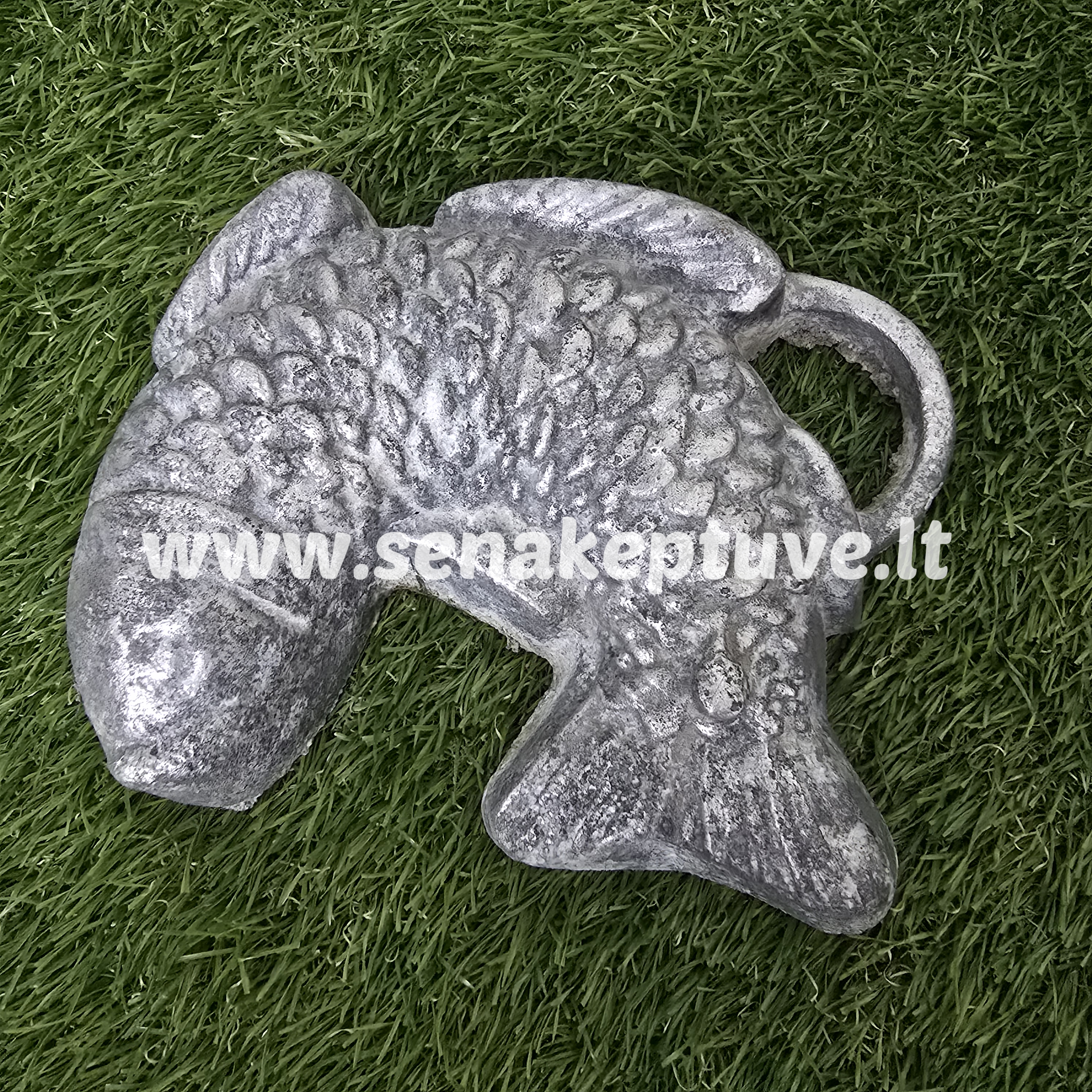 Senovinė žuvies formos kepimo forma