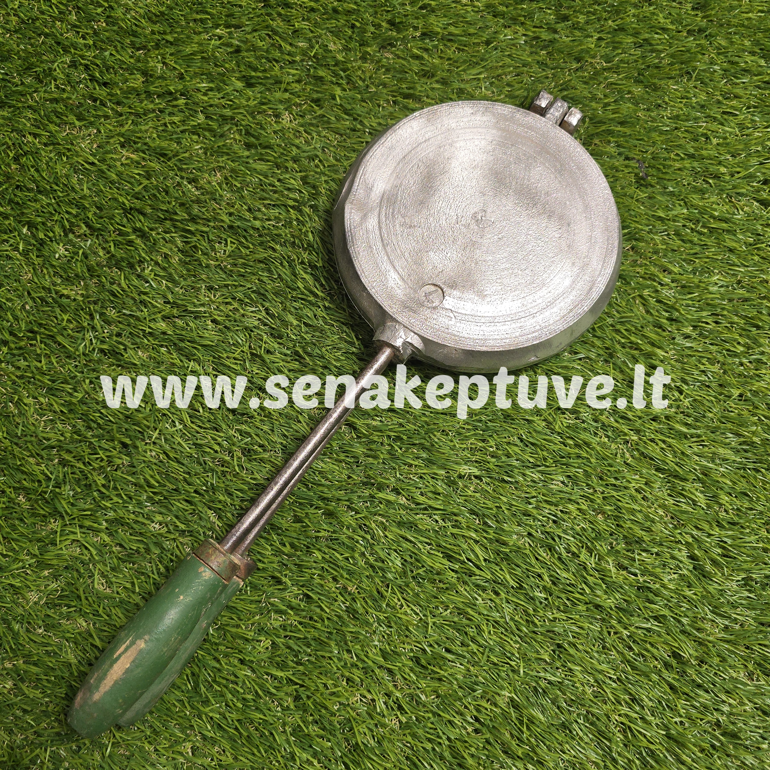 Senovinė asorti (zuikutis, kiaulytė, paukštelis, ožiukas, gaidelis, arkliukas) keptuvė