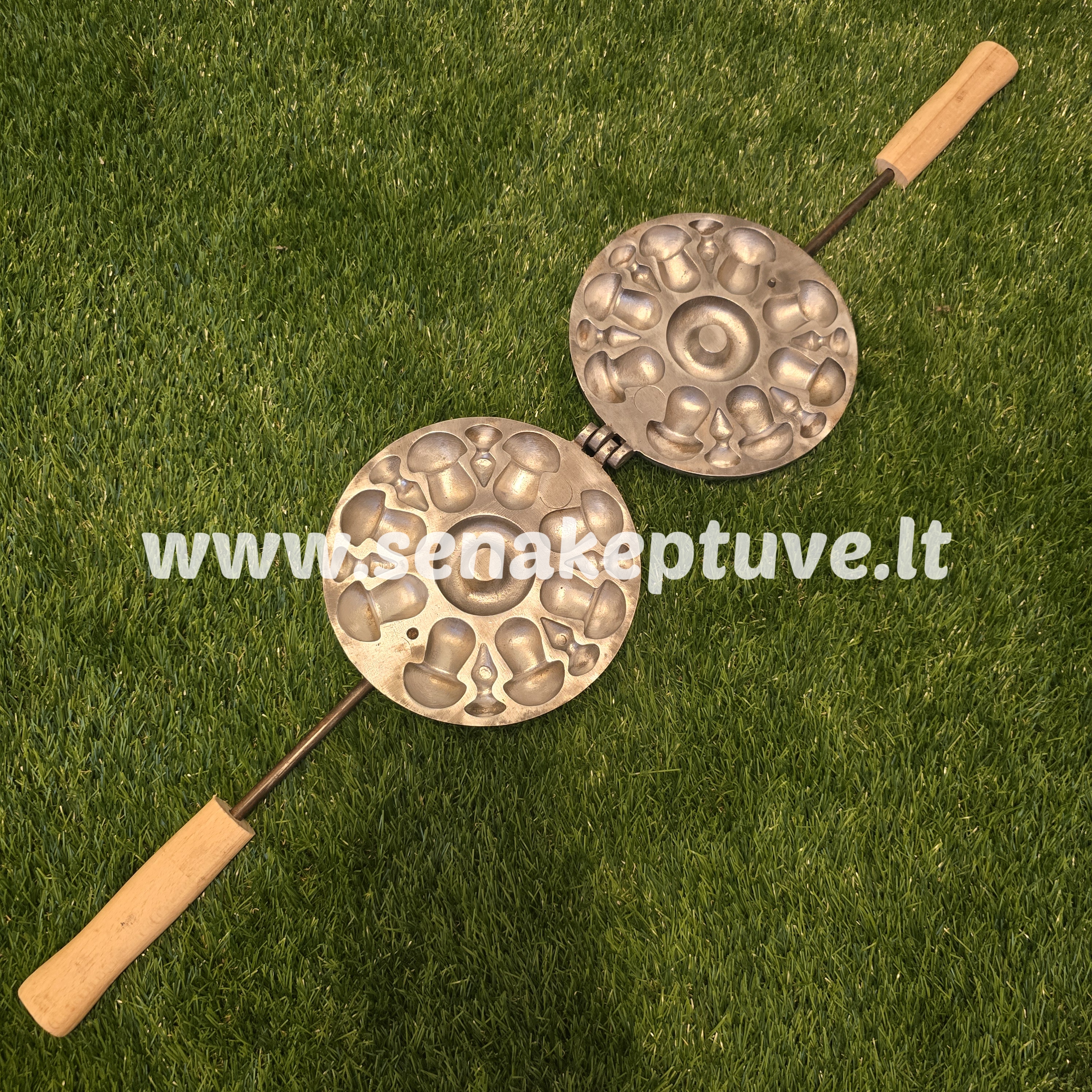 Senovinė grybukų keptuvė