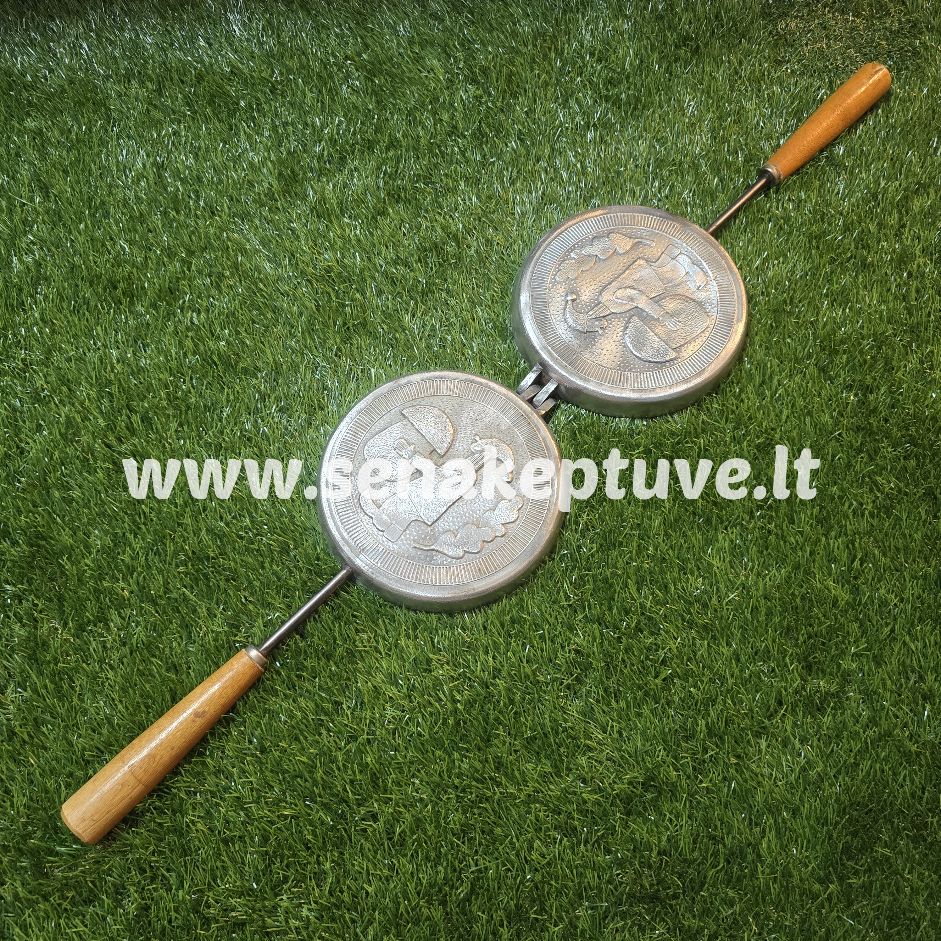 Senovinė grybukų keptuvė