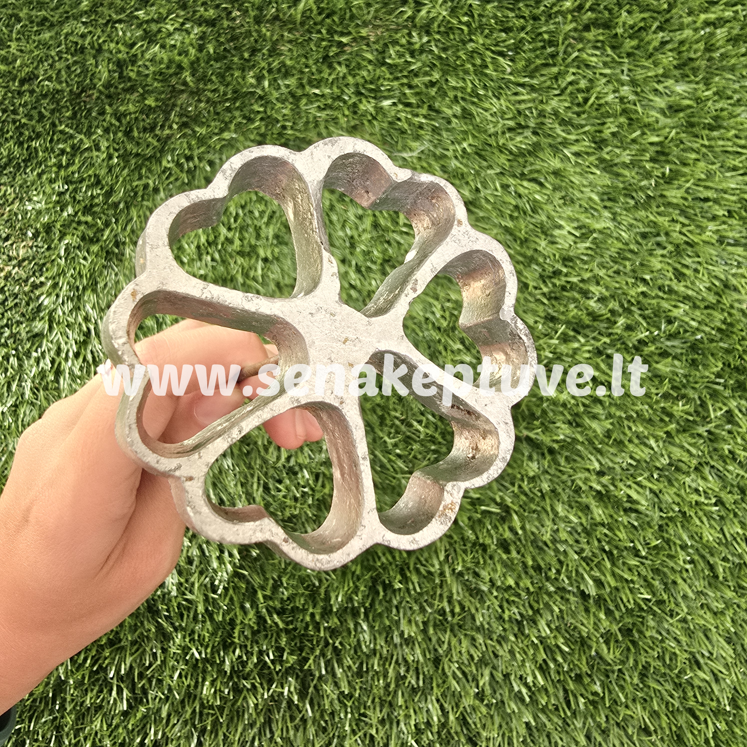 Senovinė žagarėlių formelė su koteliu