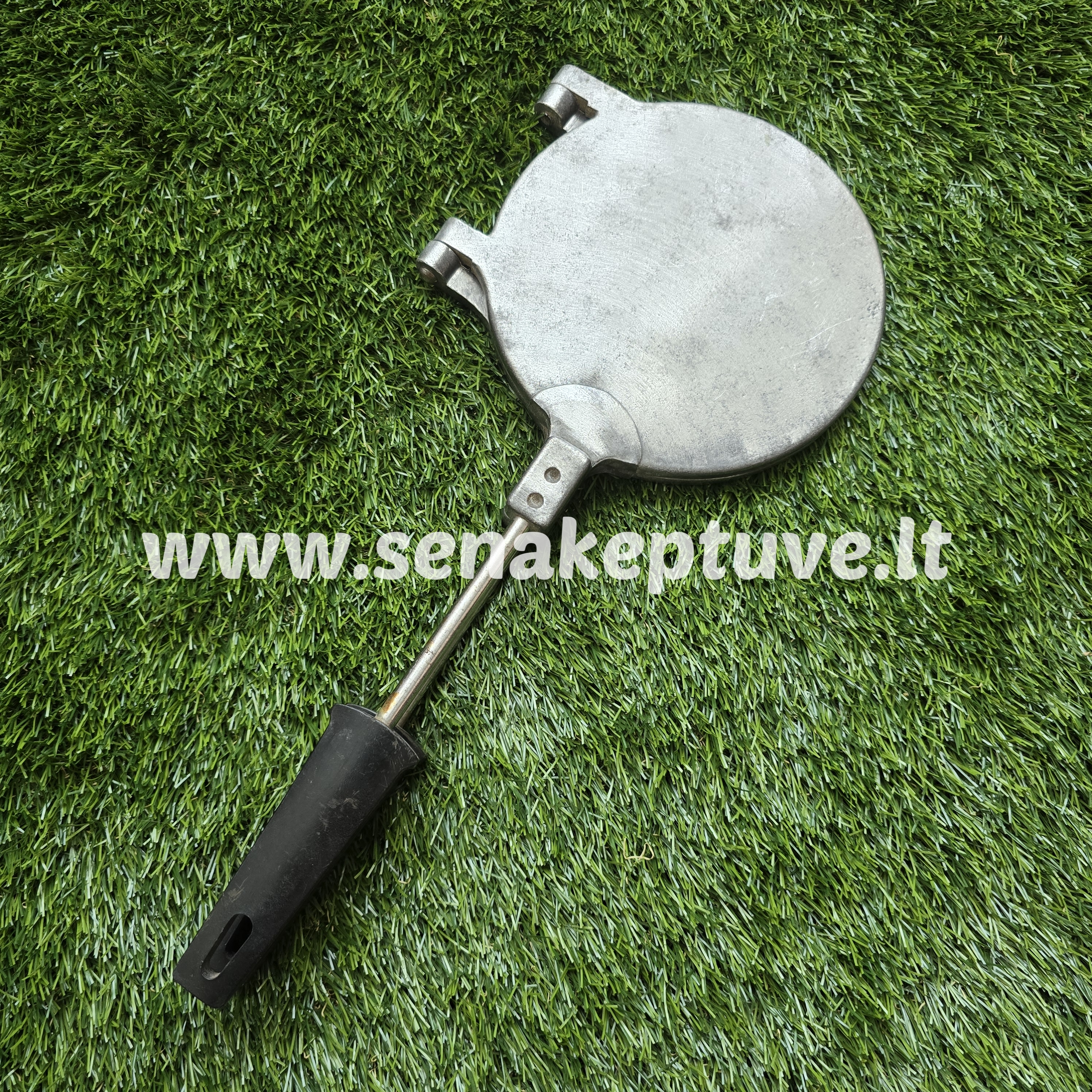 Senovinė blynų keptuvė