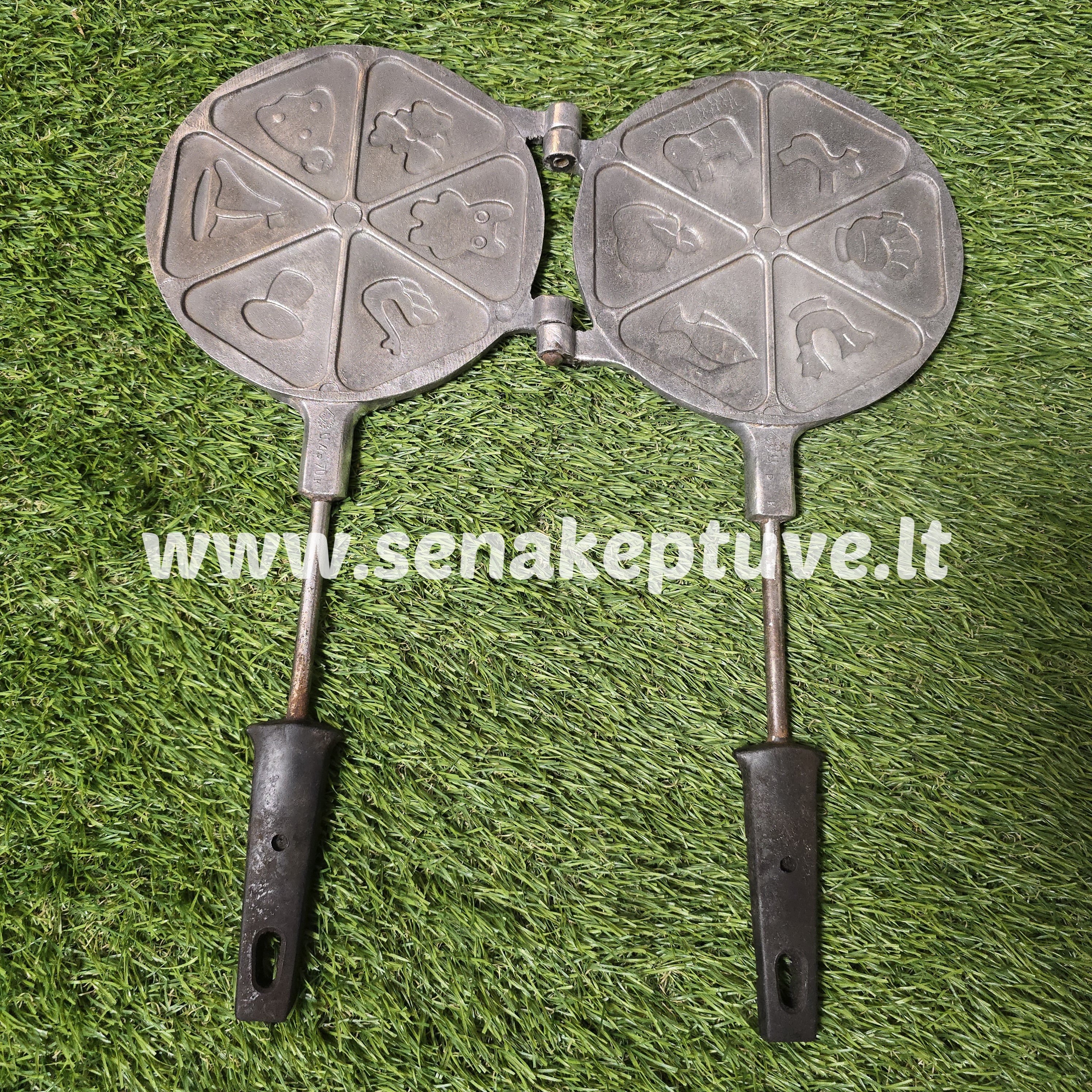 Senovinė blynų keptuvė