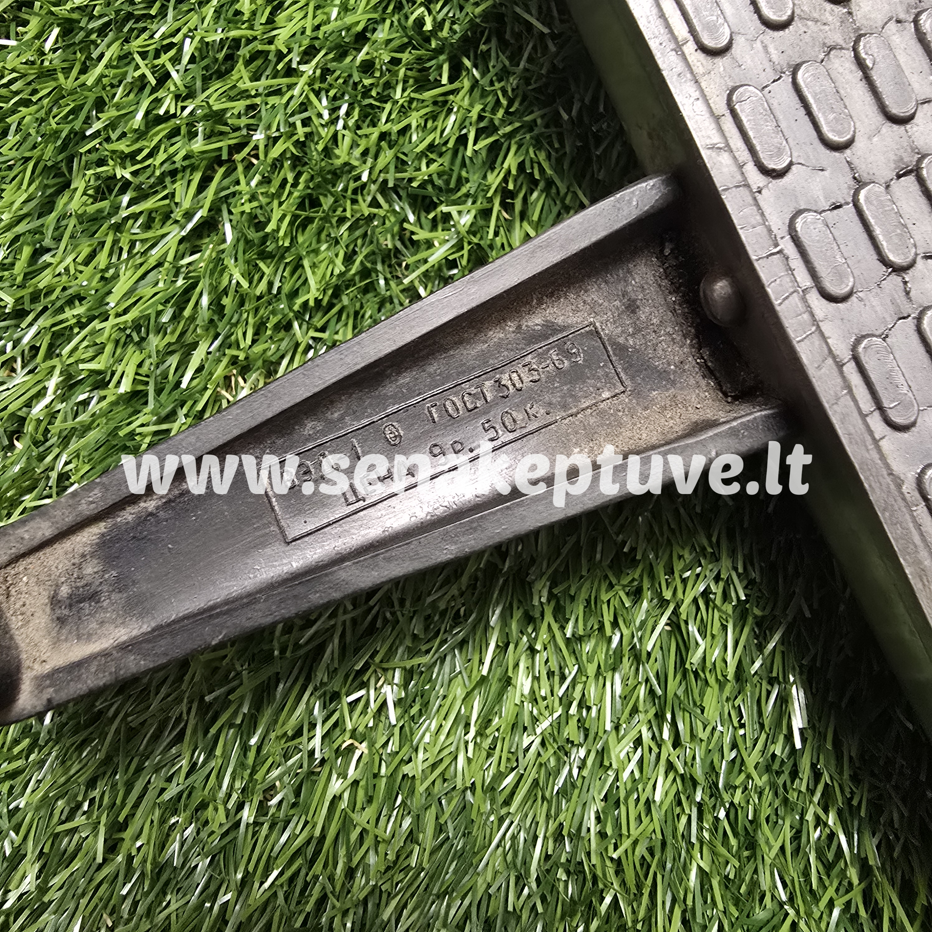 Senovinė elektrinė vaflinė su laidu