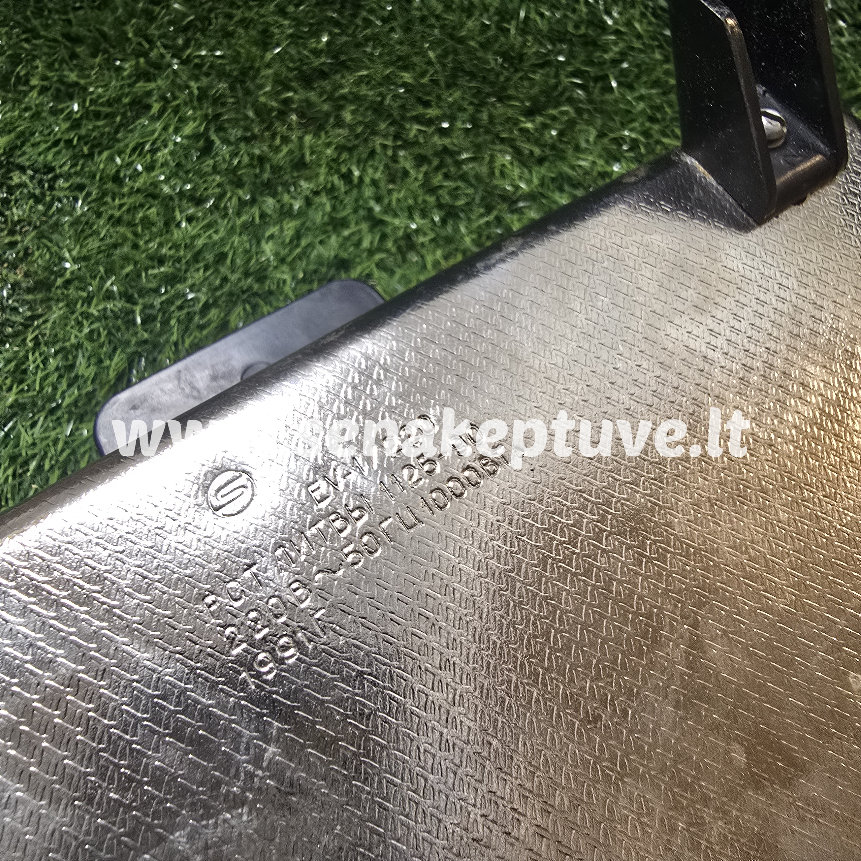 Senovinė elektrinė vaflinė su laidu (nuskilusi šoninė rankena)