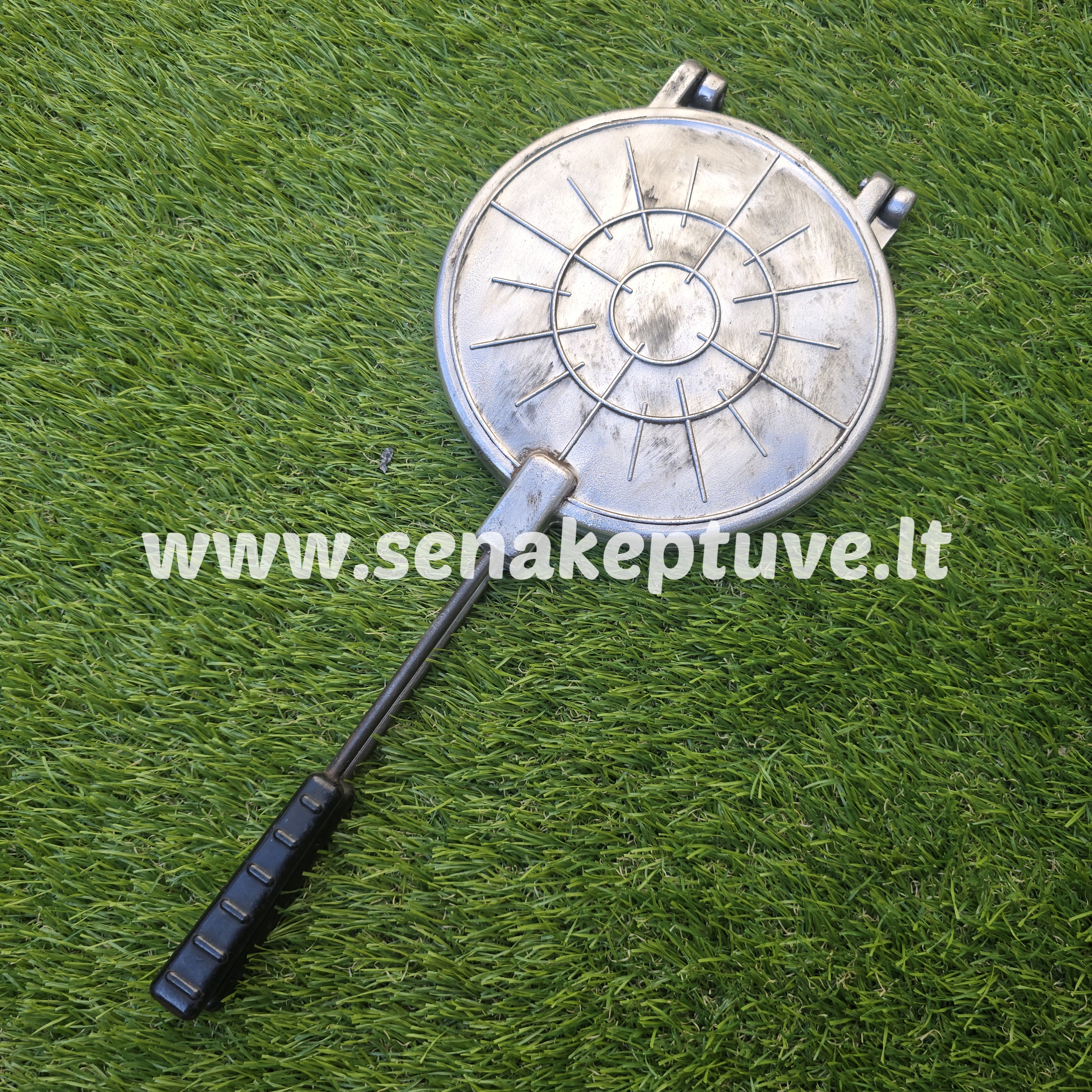 Senovinė blynų keptuvė