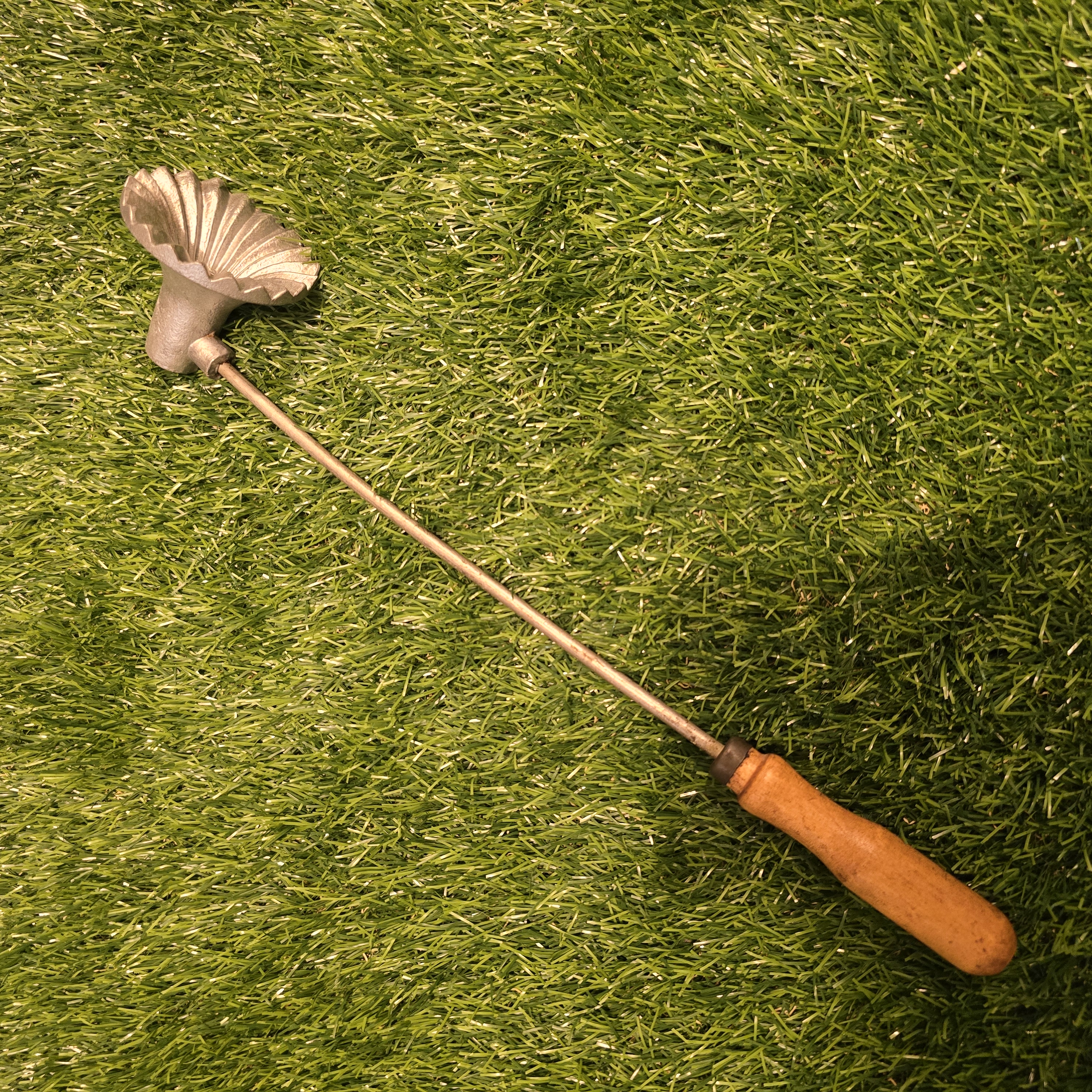 Senovinė žagarėlių formelė su koteliu