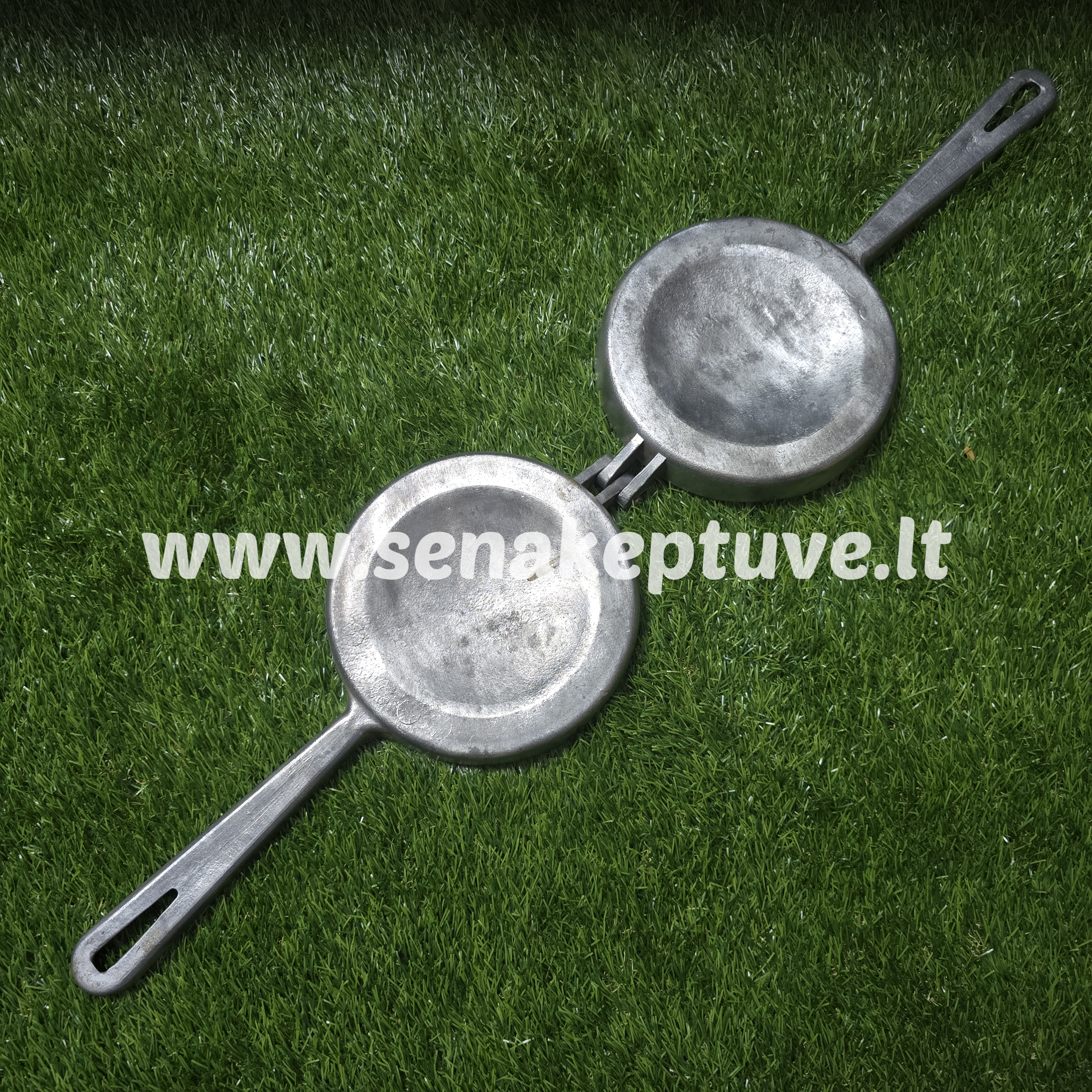 Senovinė grybukų keptuvė