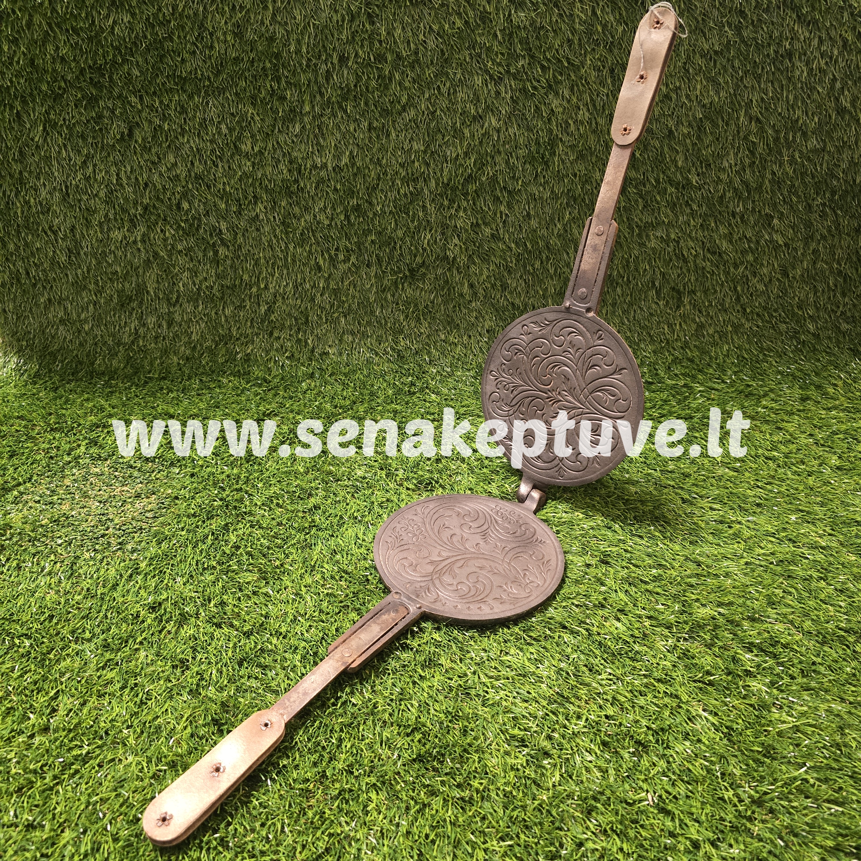 Senovinė ketaus plonų vaflių keptuvė