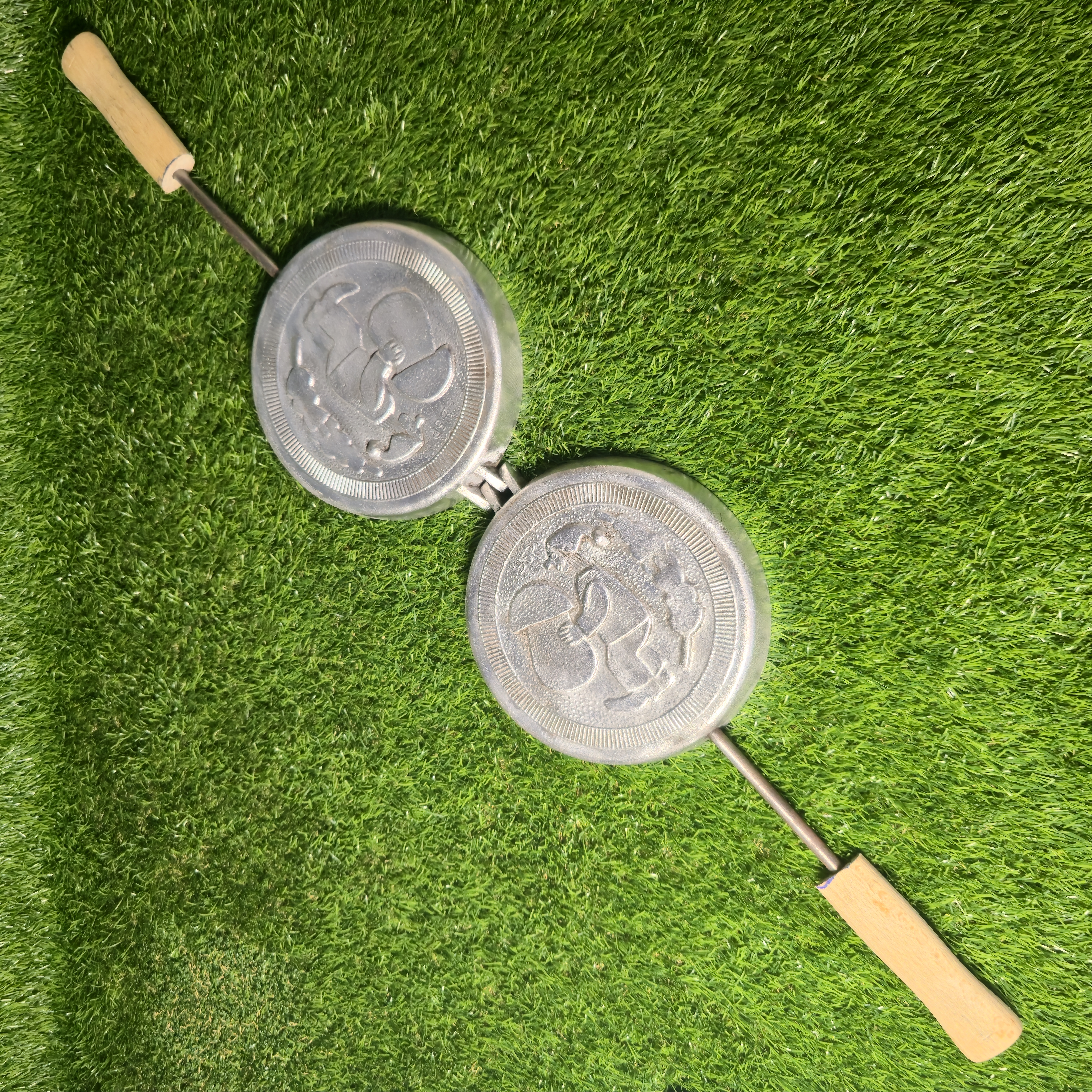 Senovinė grybukų keptuvė