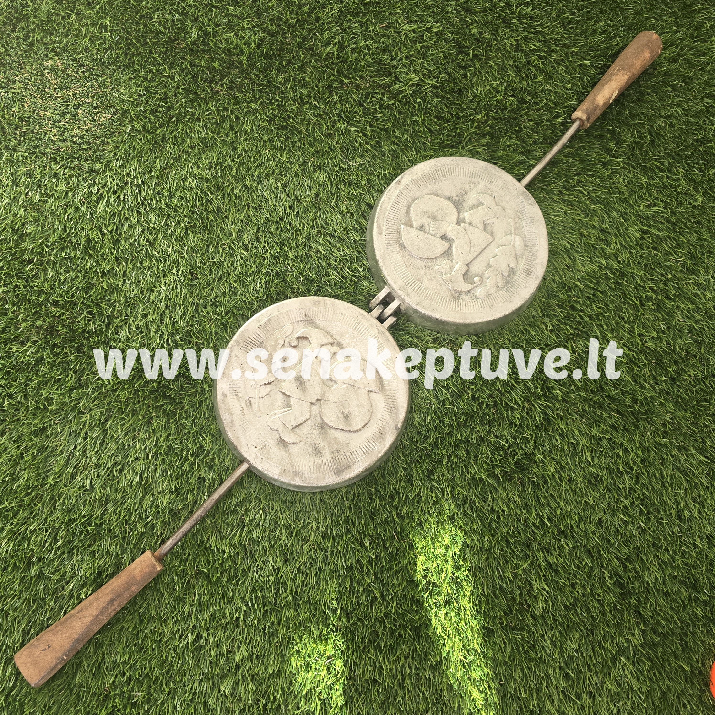 Senovinė grybukų keptuvė