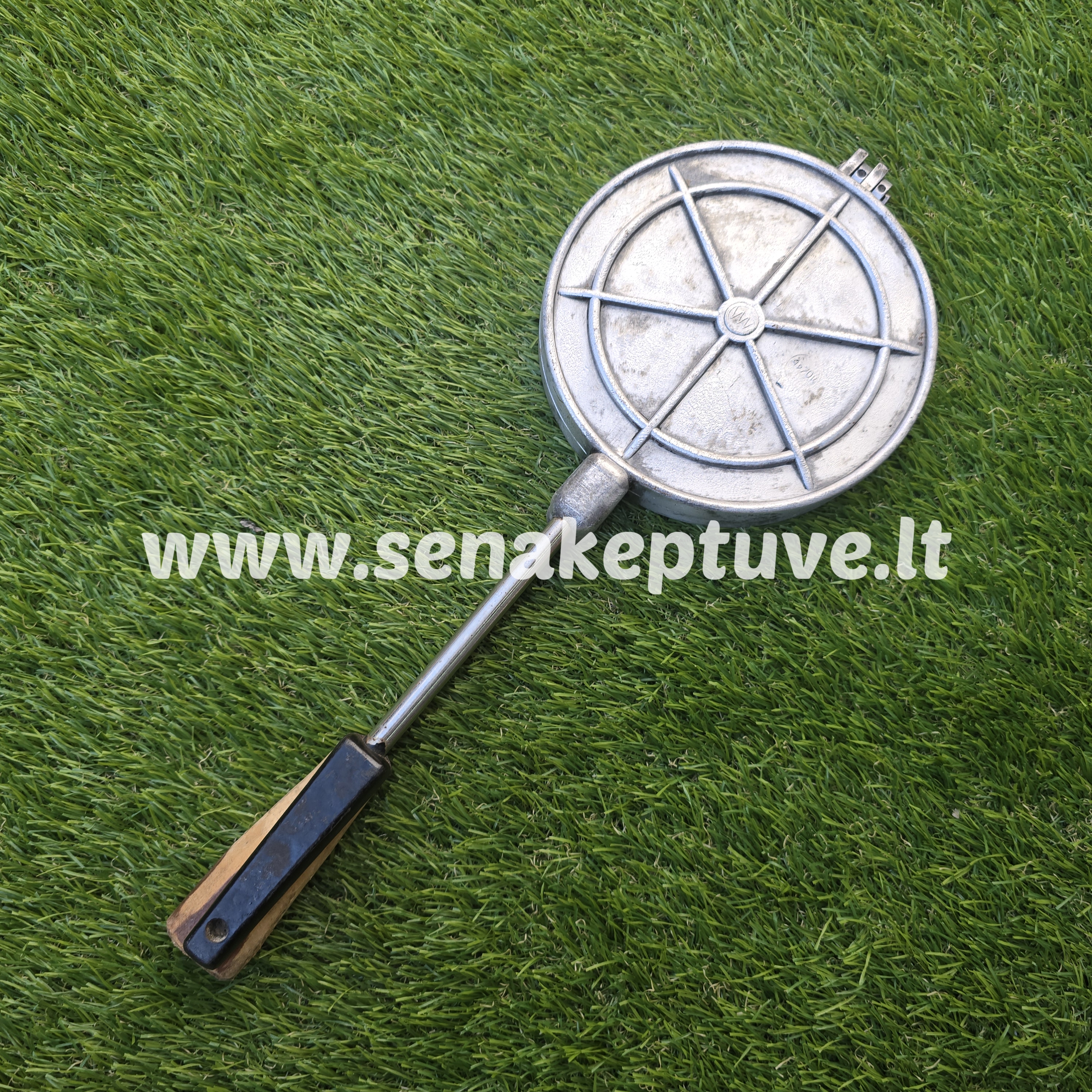 Senovinė blynų keptuvė