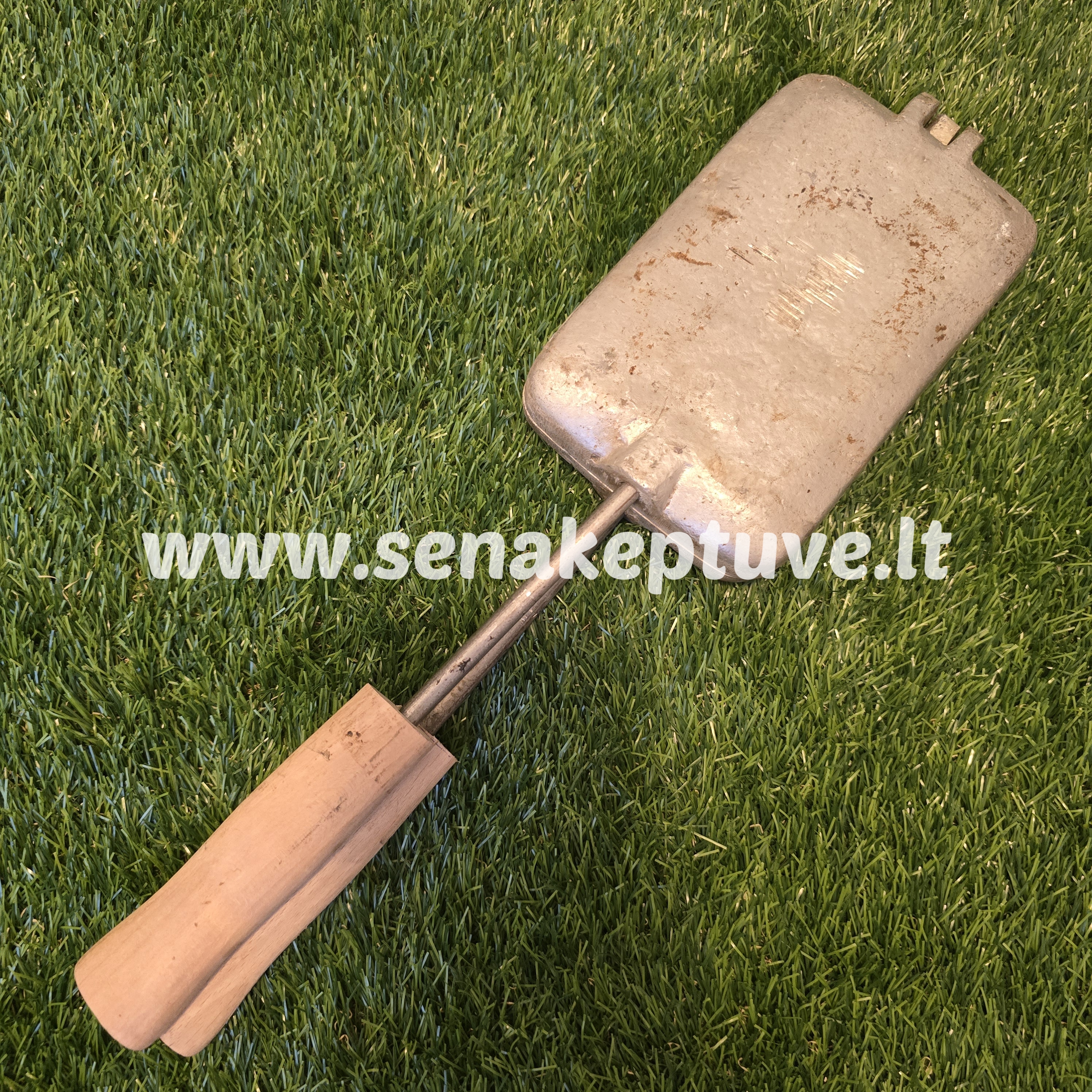 Senovinė grybukų keptuvė