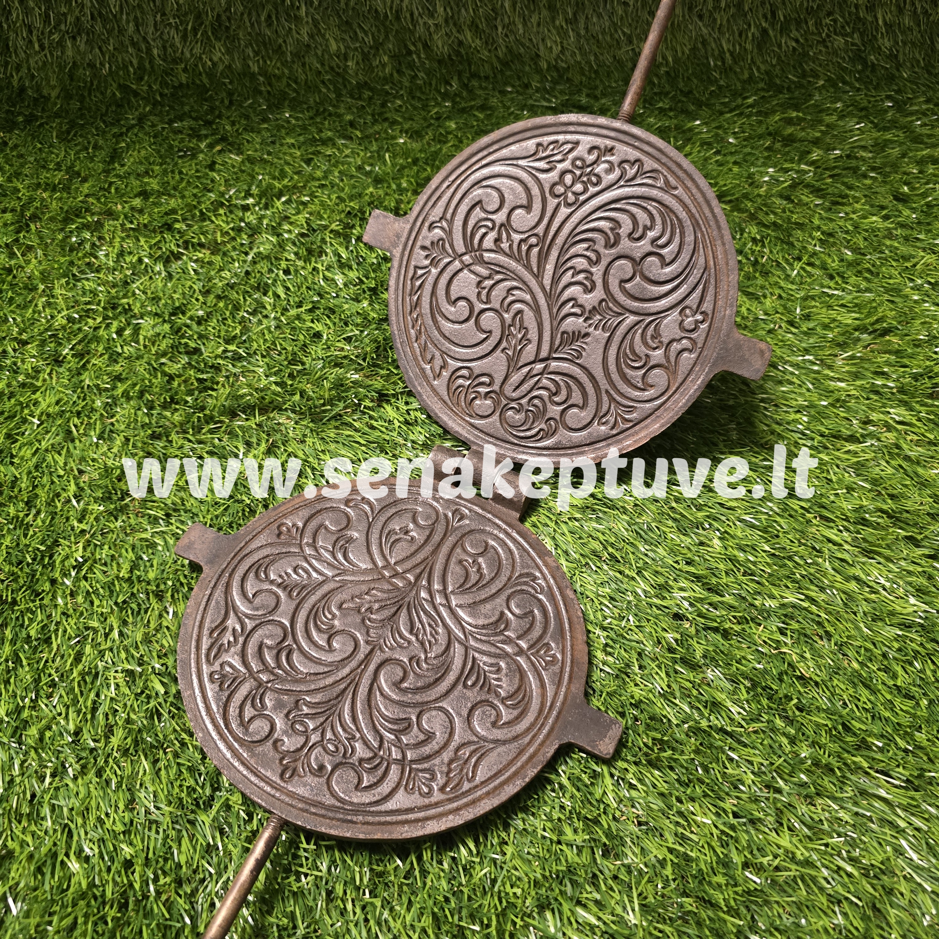 Senovinė ketaus plonų vaflių keptuvė